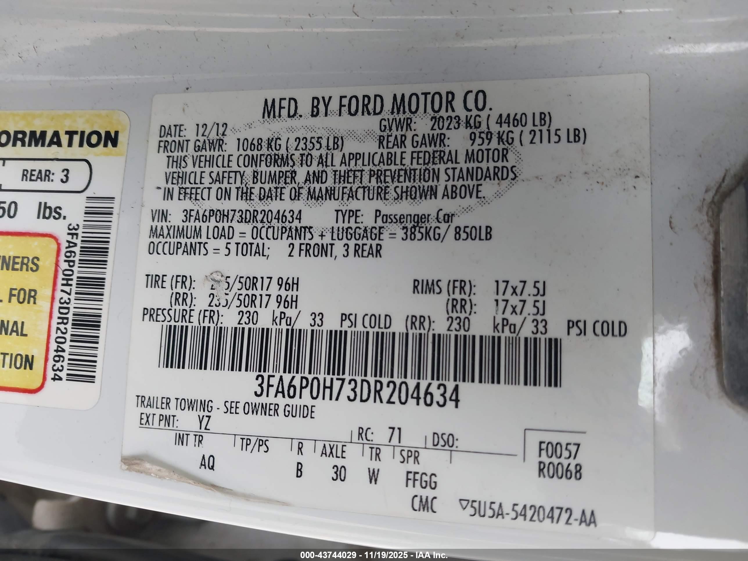 FORD FUSION image 9