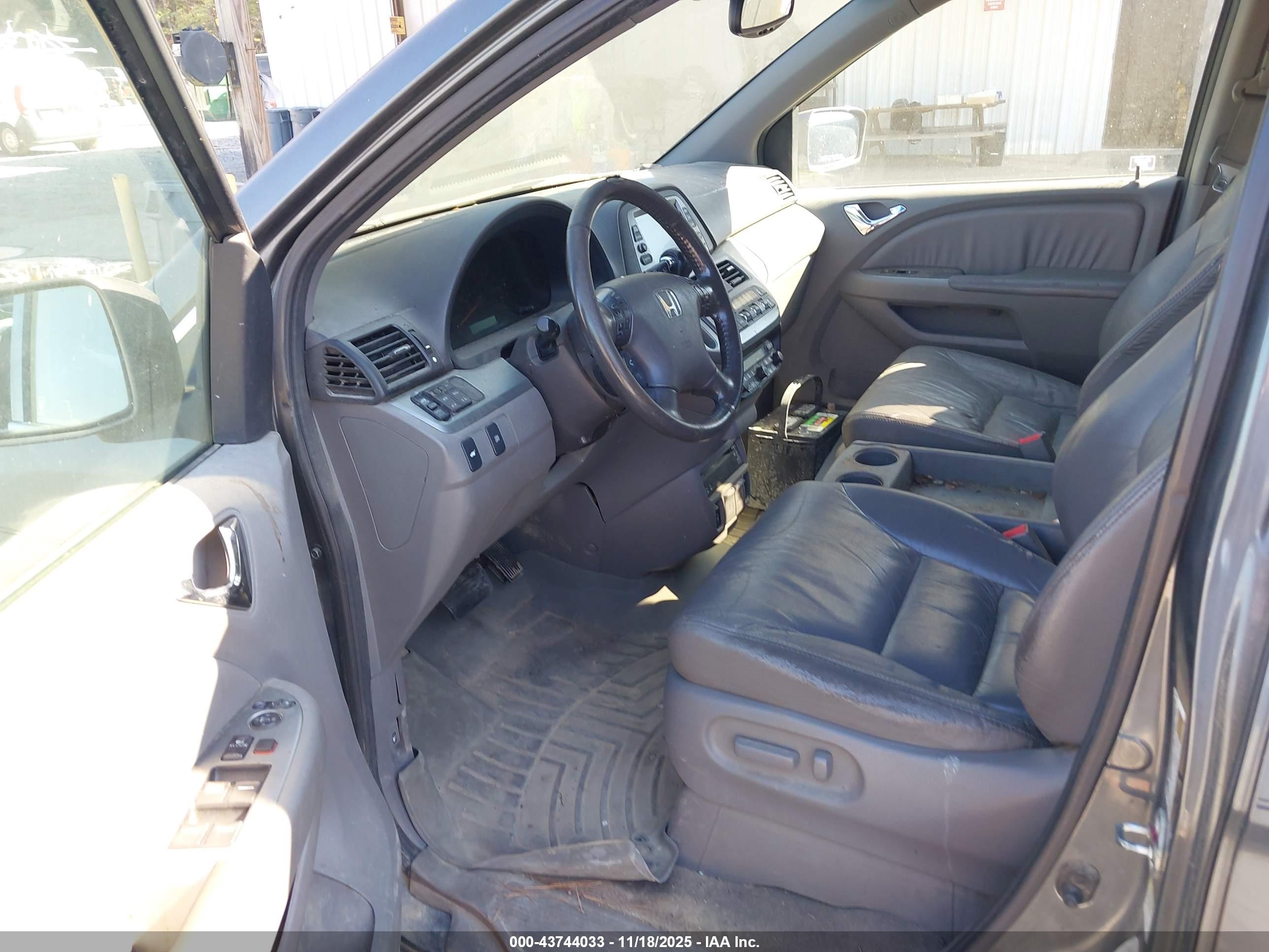HONDA ODYSSEY image 5