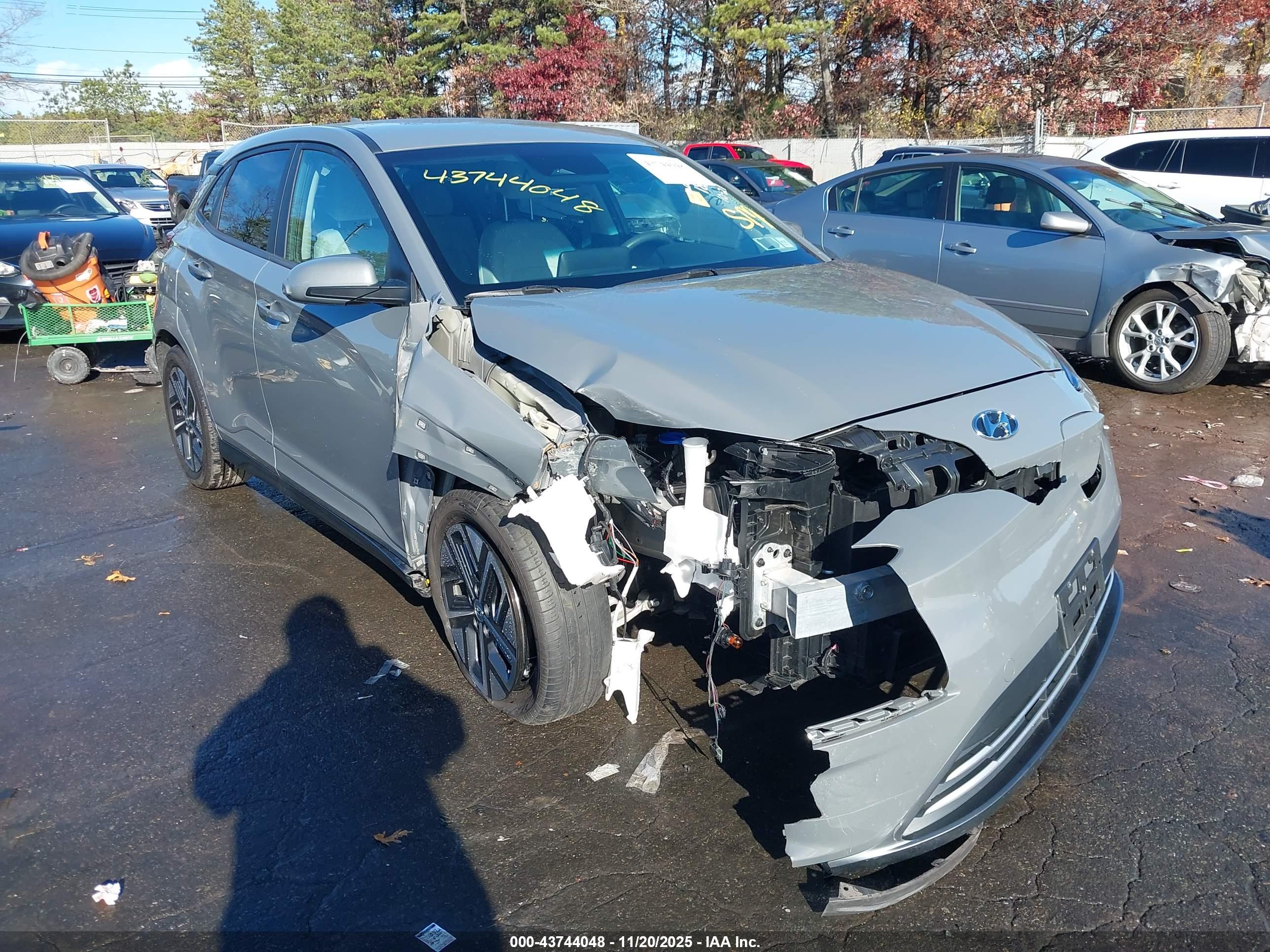 HYUNDAI KONA image 6