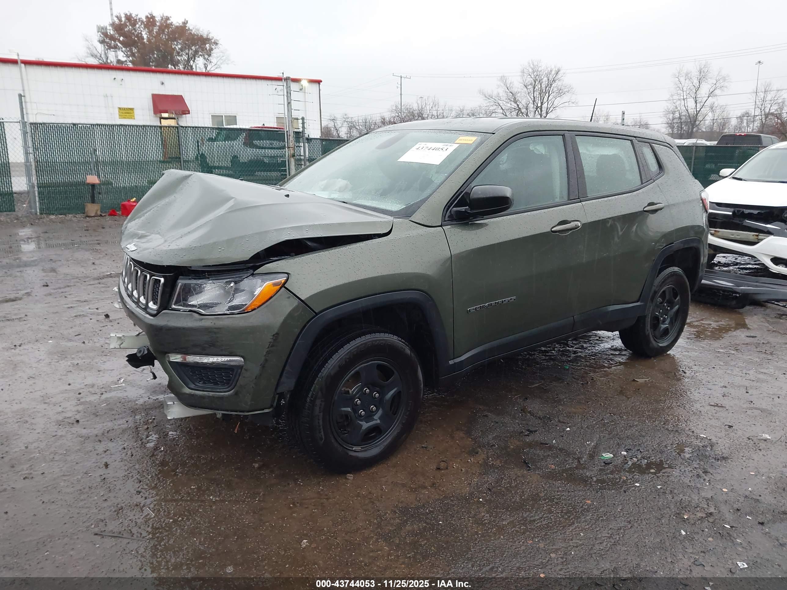 JEEP COMPASS image 2