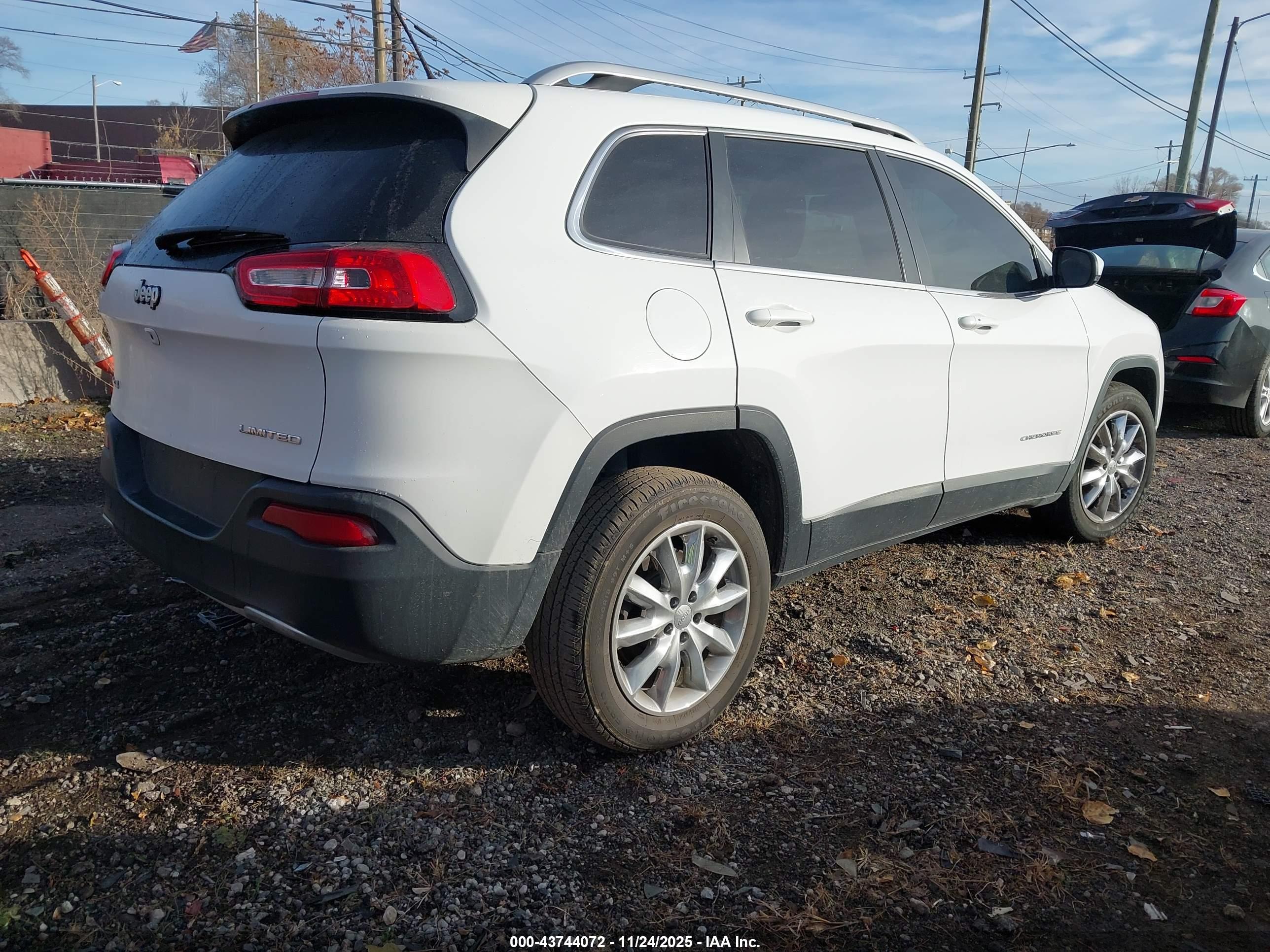 JEEP CHEROKEE image 4