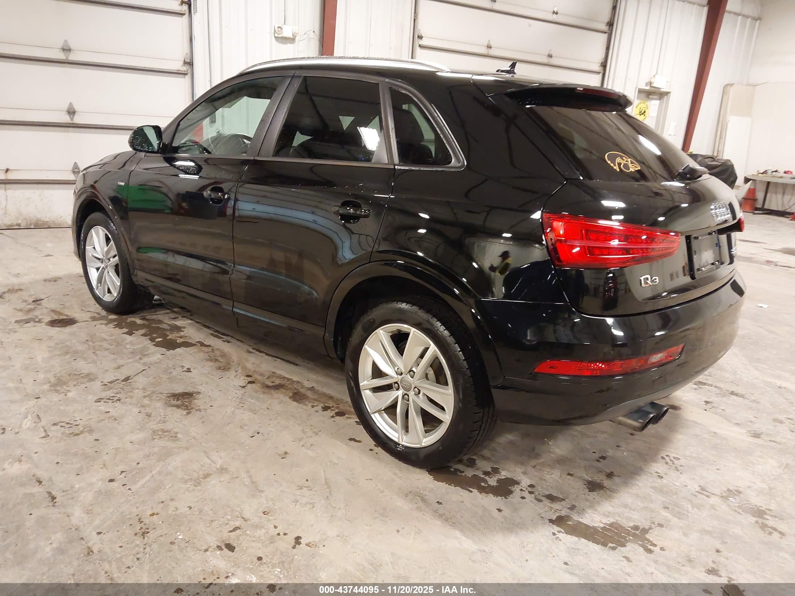 AUDI Q3 image 3