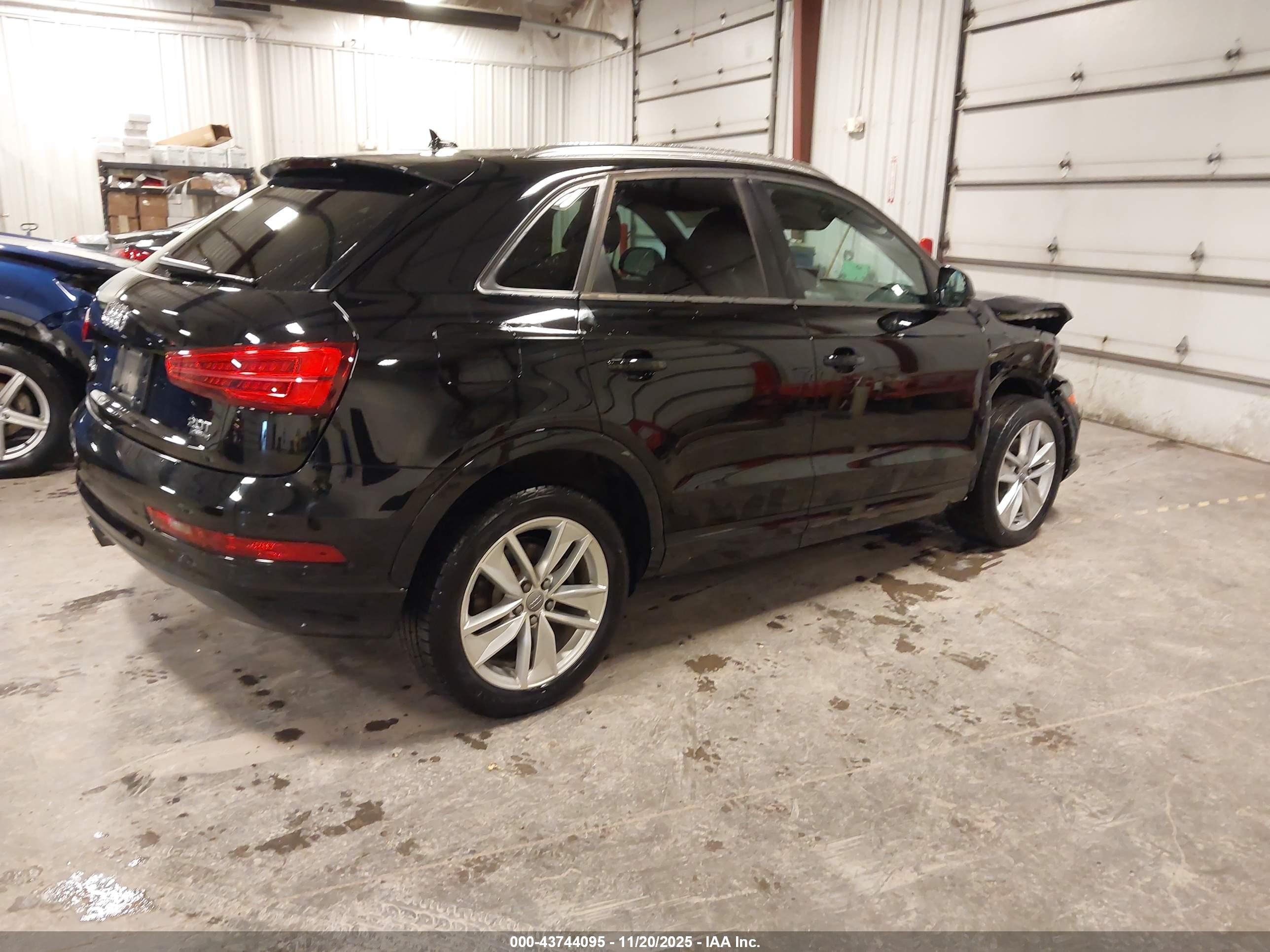AUDI Q3 image 4
