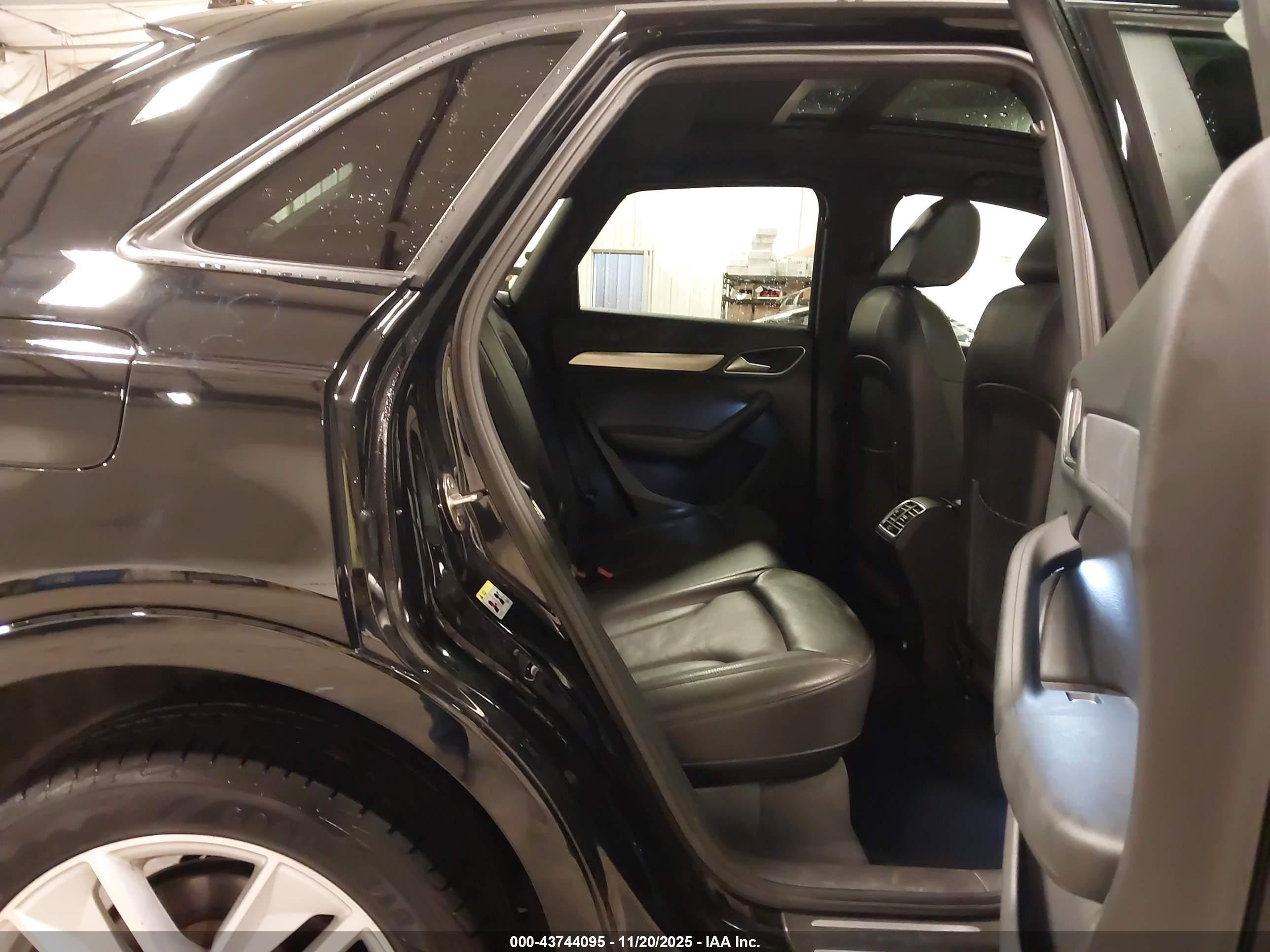 AUDI Q3 image 8