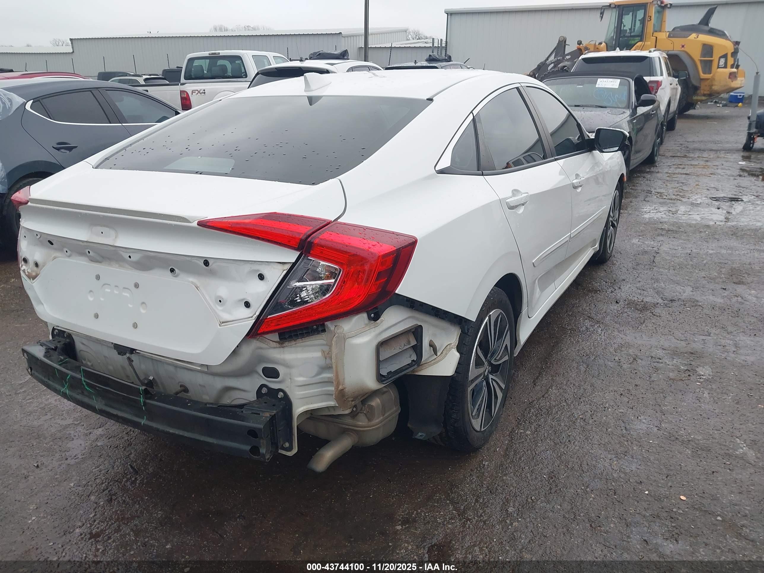 HONDA CIVIC image 4
