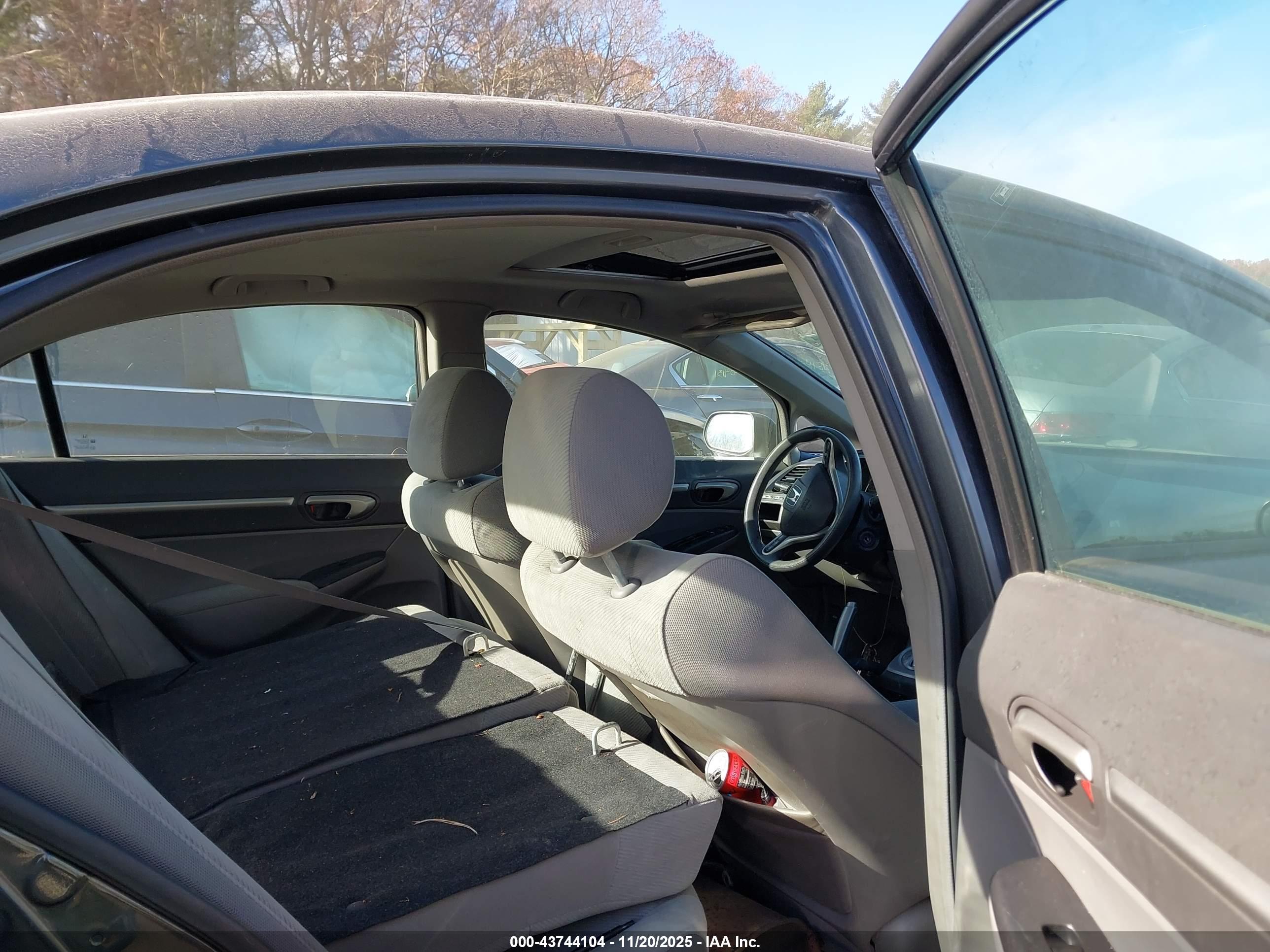 HONDA CIVIC image 8