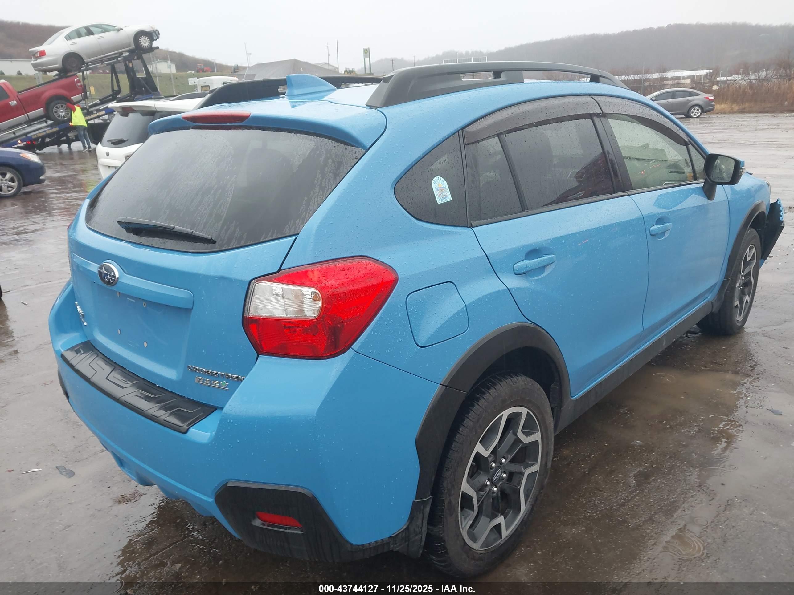 SUBARU CROSSTREK image 4