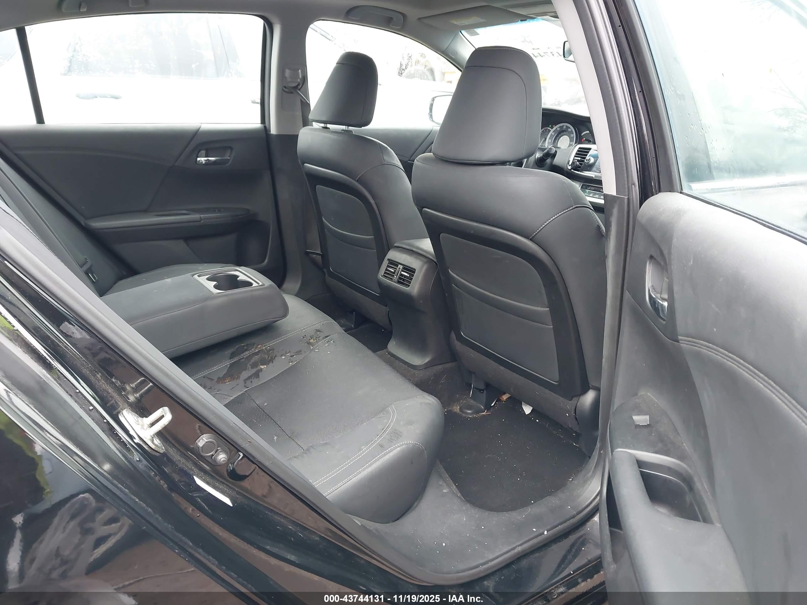 HONDA ACCORD image 8