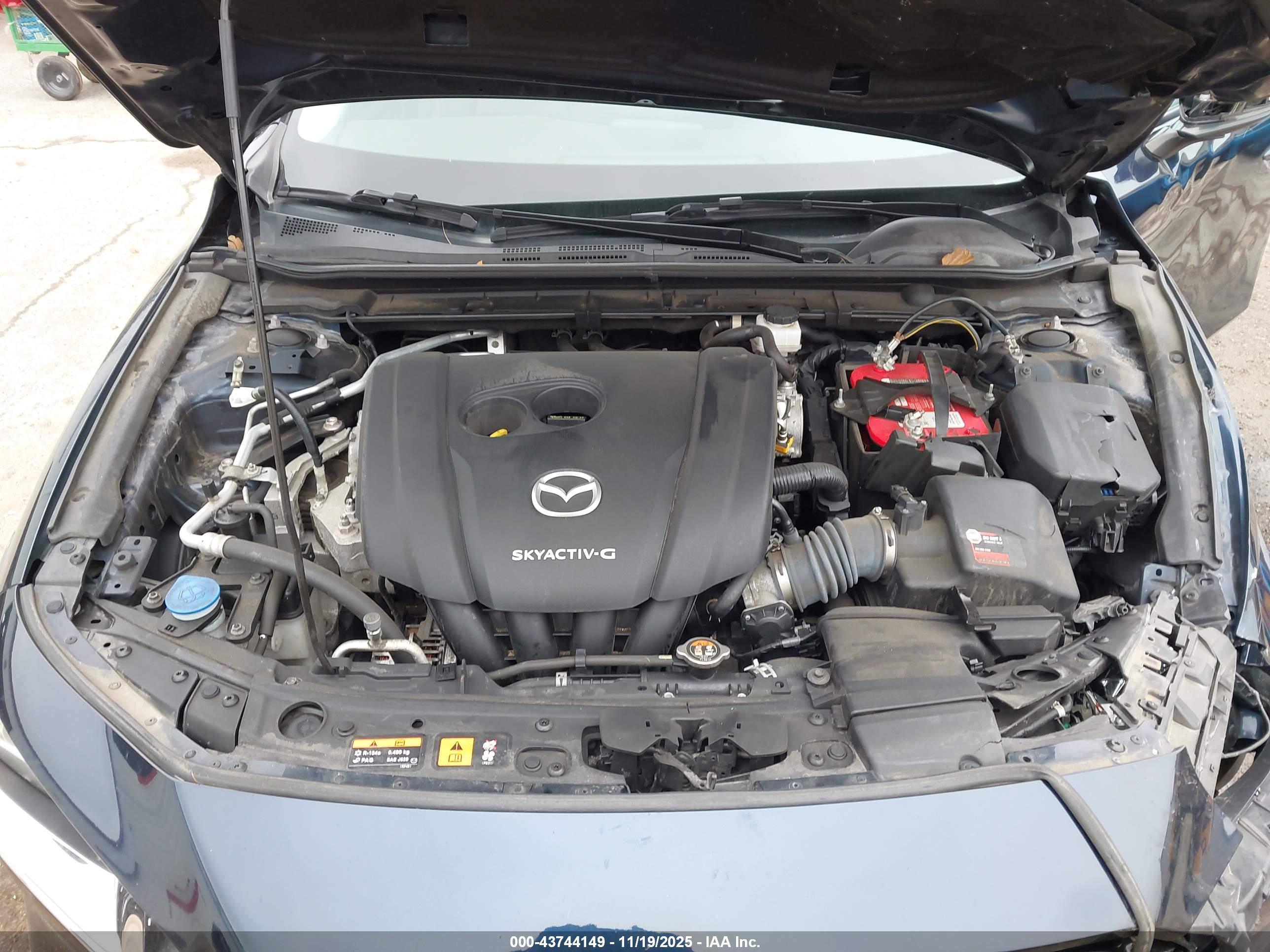 MAZDA MAZDA3 image 10