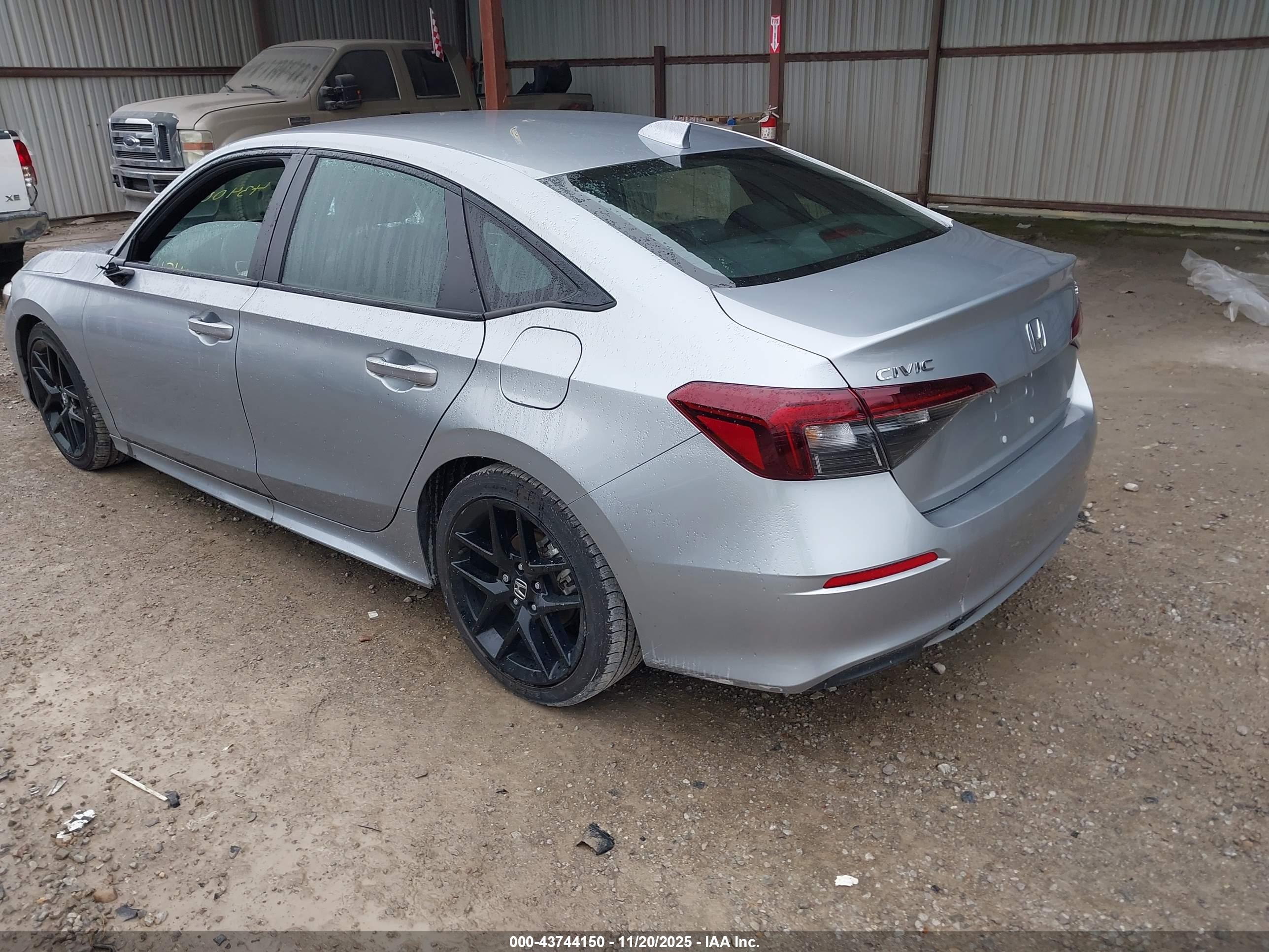 HONDA CIVIC image 3
