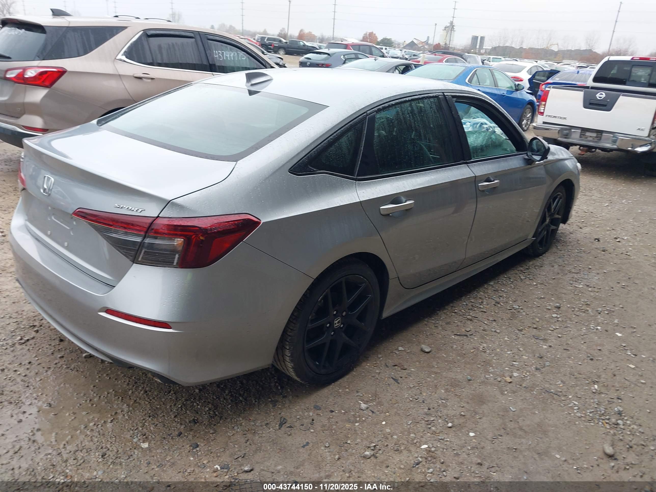 HONDA CIVIC image 4