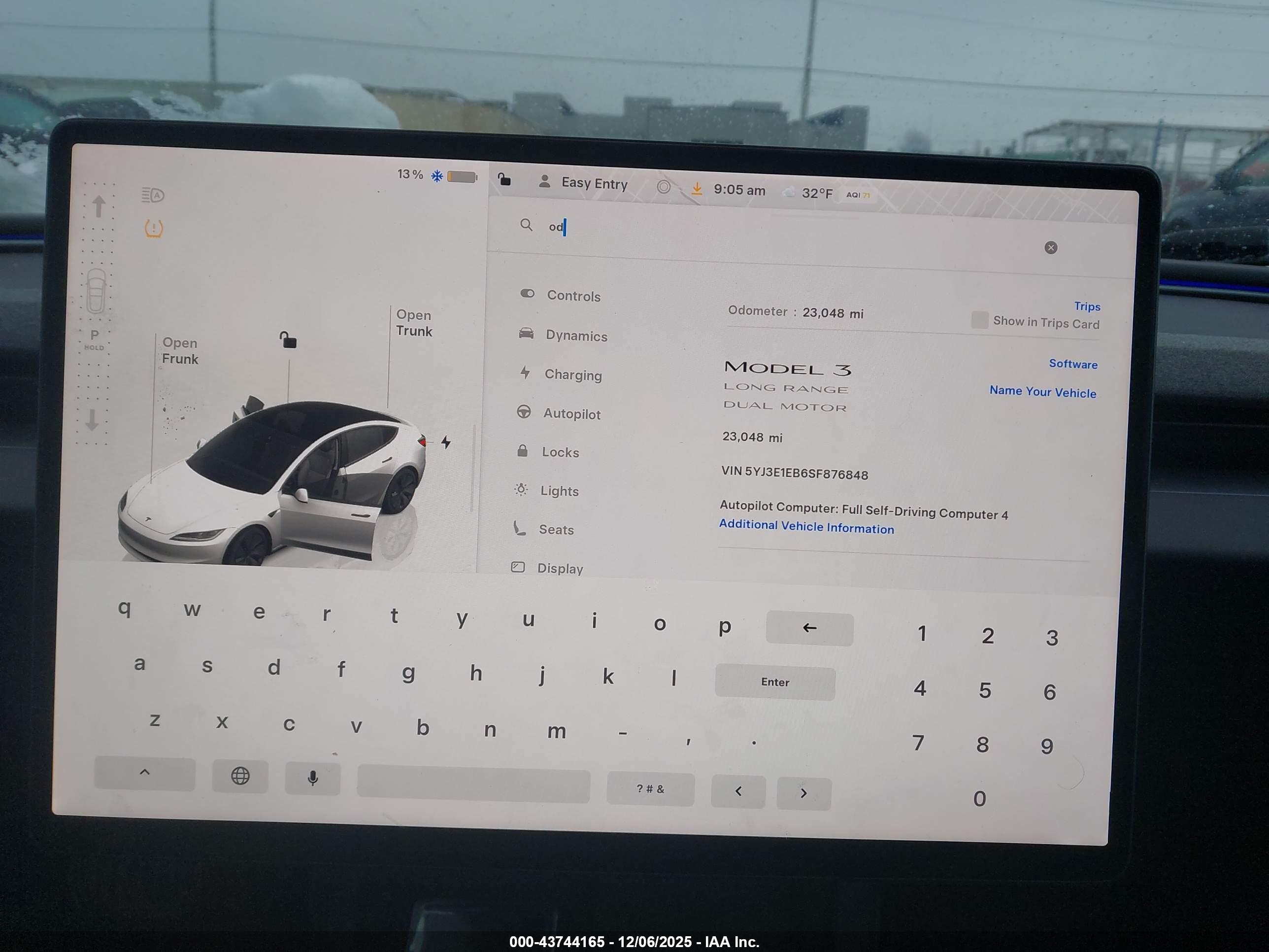 TESLA MODEL image 7