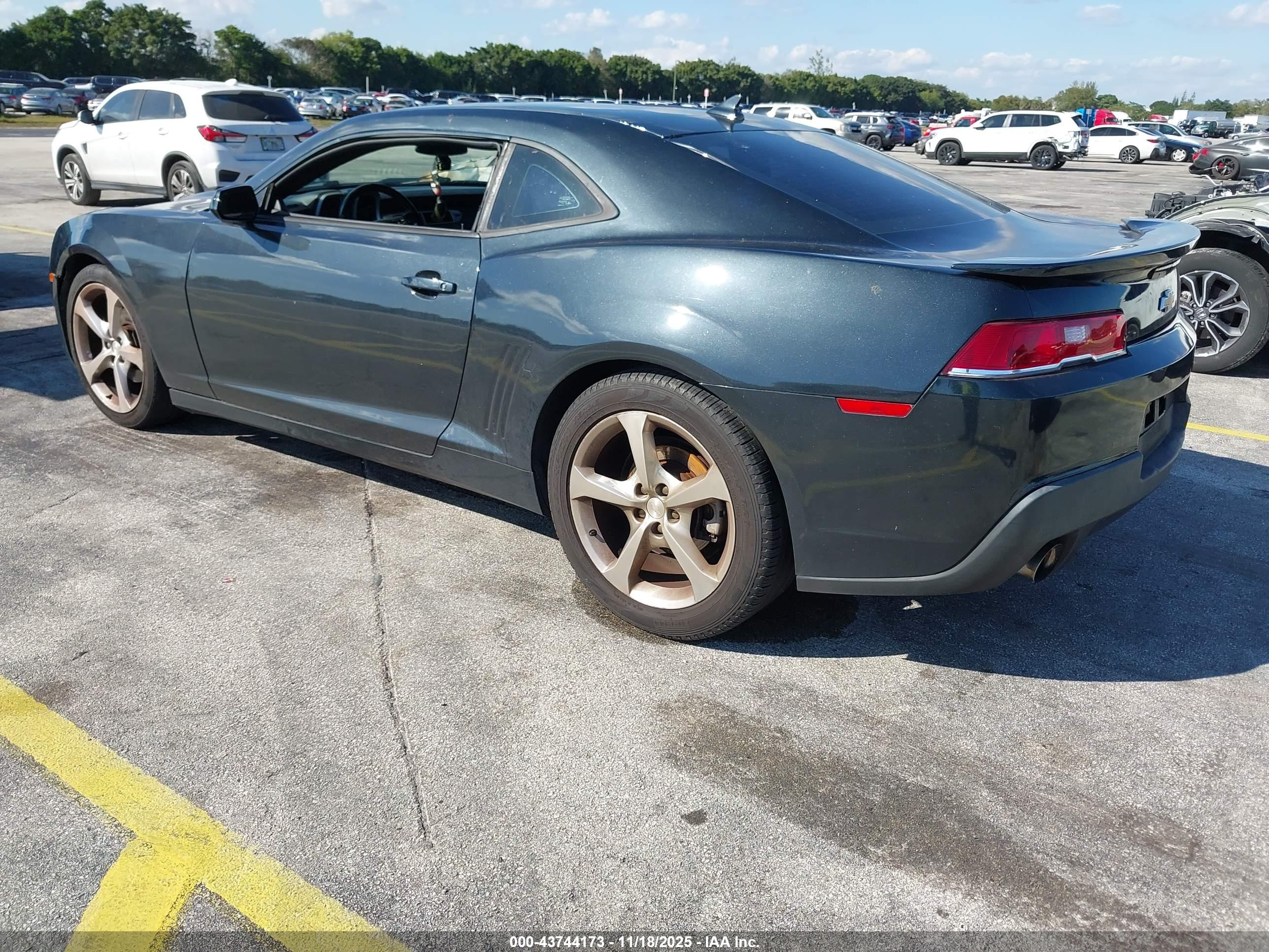CHEVROLET CAMARO image 3
