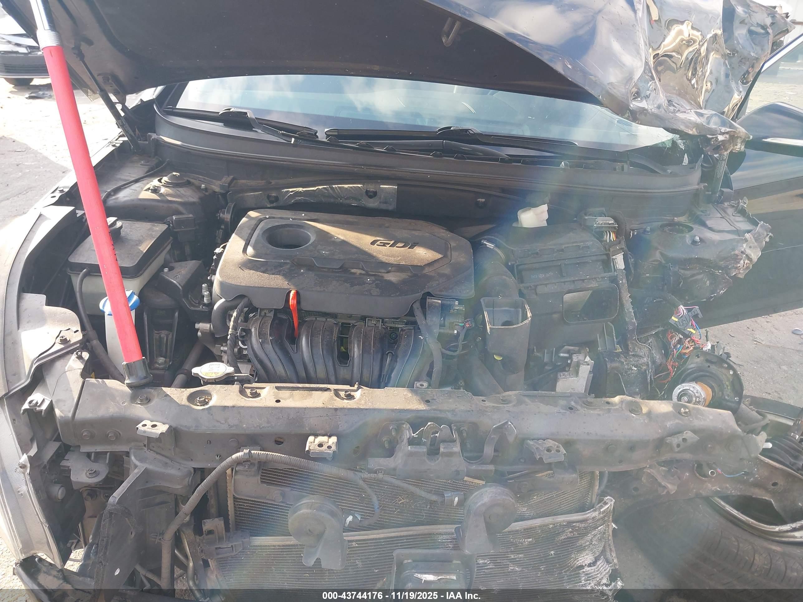 HYUNDAI SONATA image 10