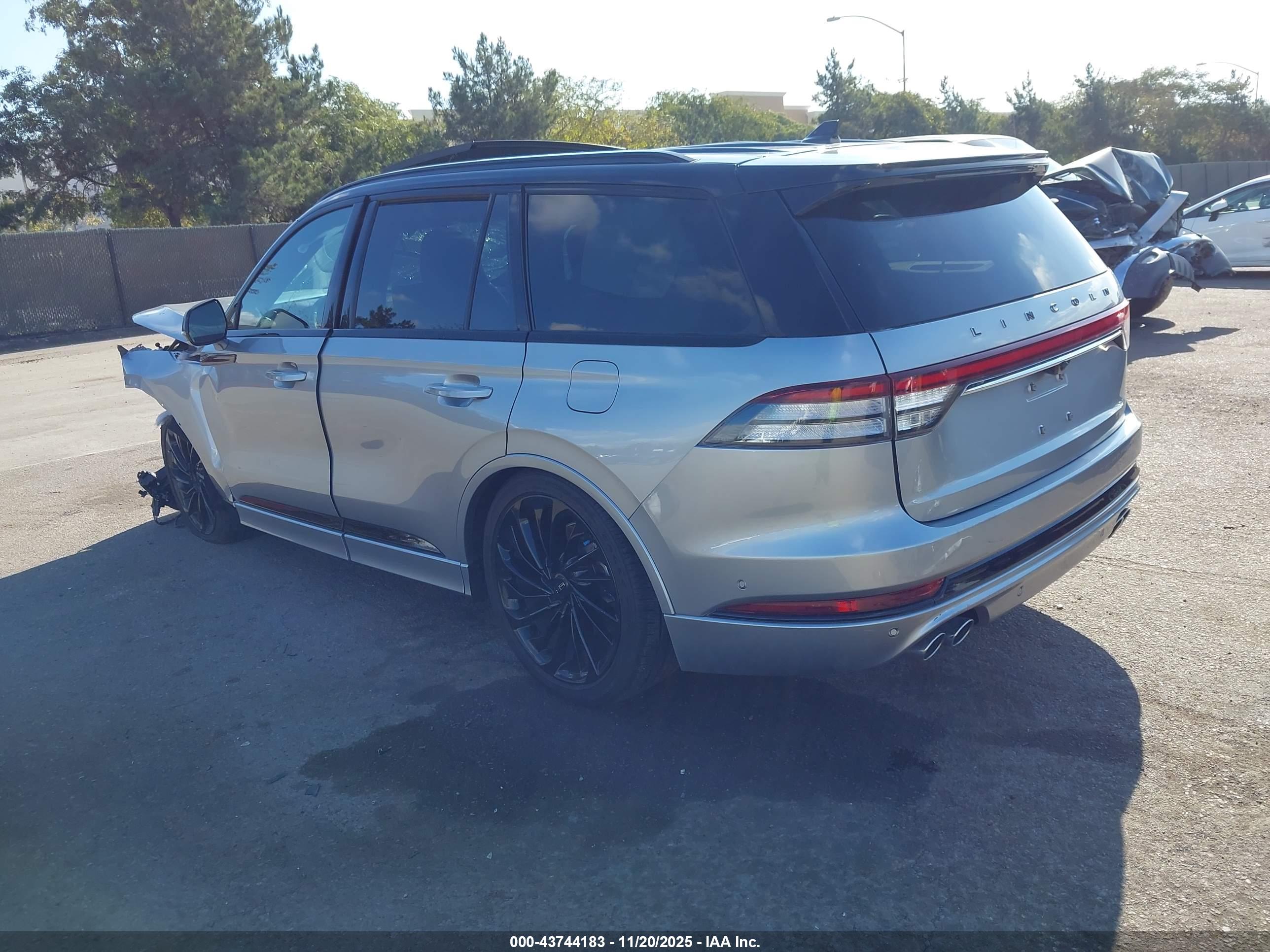LINCOLN AVIATOR image 3