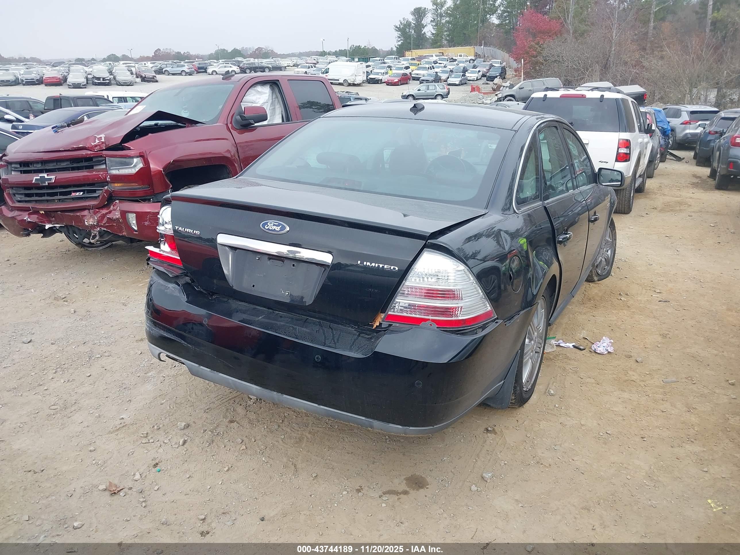 FORD TAURUS image 4
