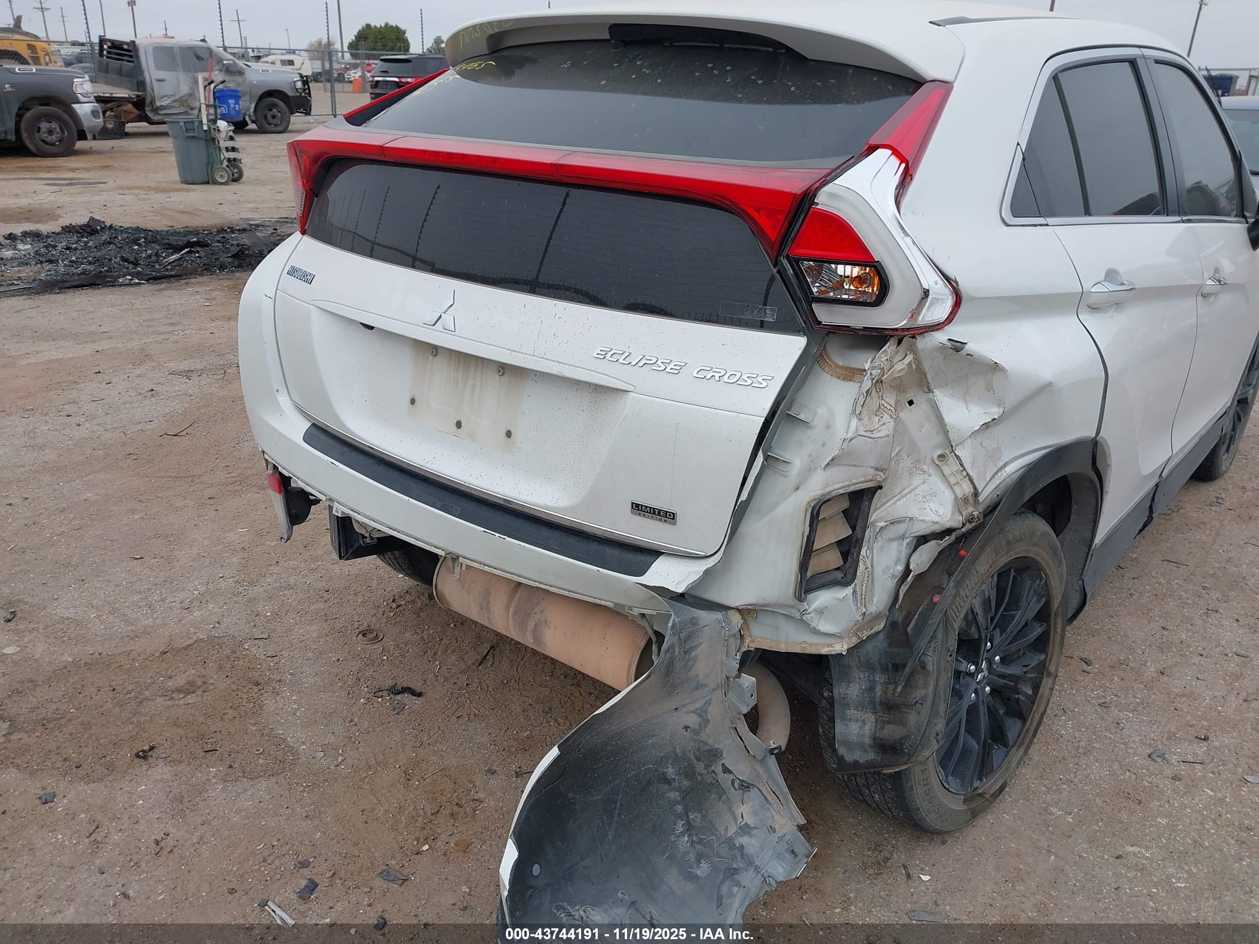 MITSUBISHI ECLIPSE image 6