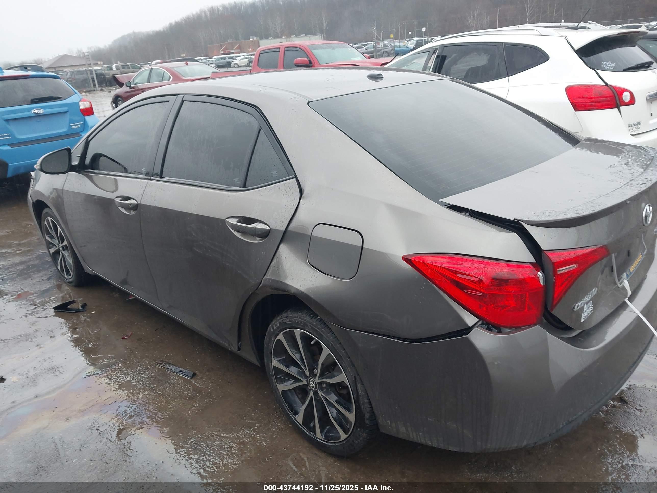 TOYOTA COROLLA image 3