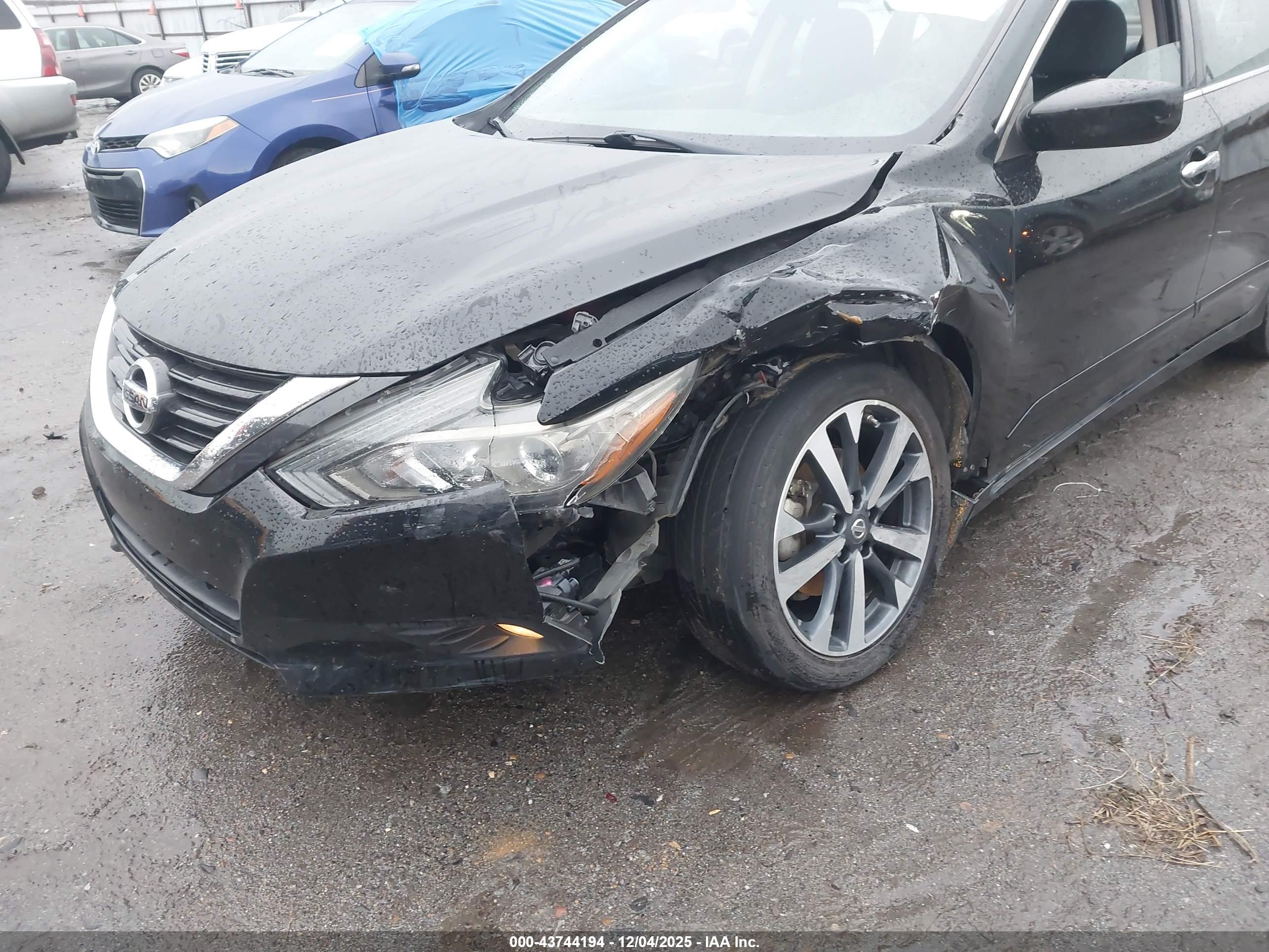 NISSAN ALTIMA image 6