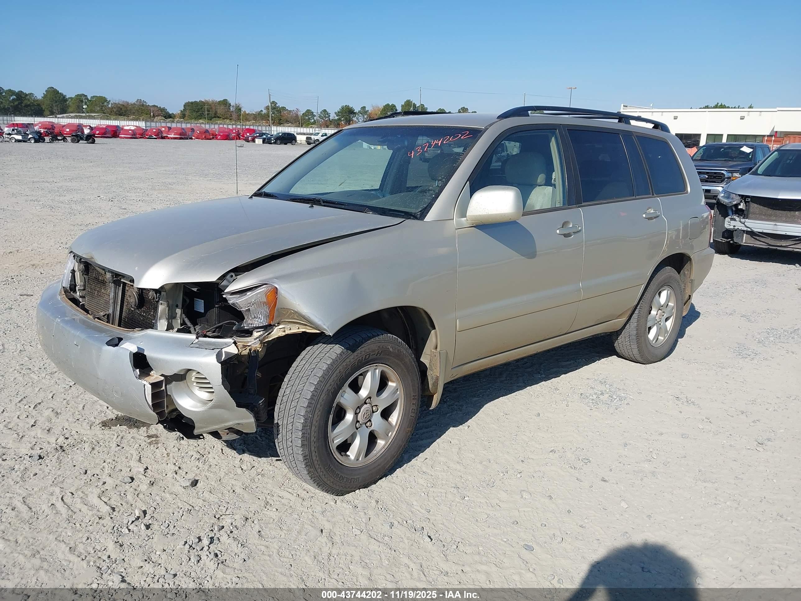 TOYOTA HIGHLANDER image 2