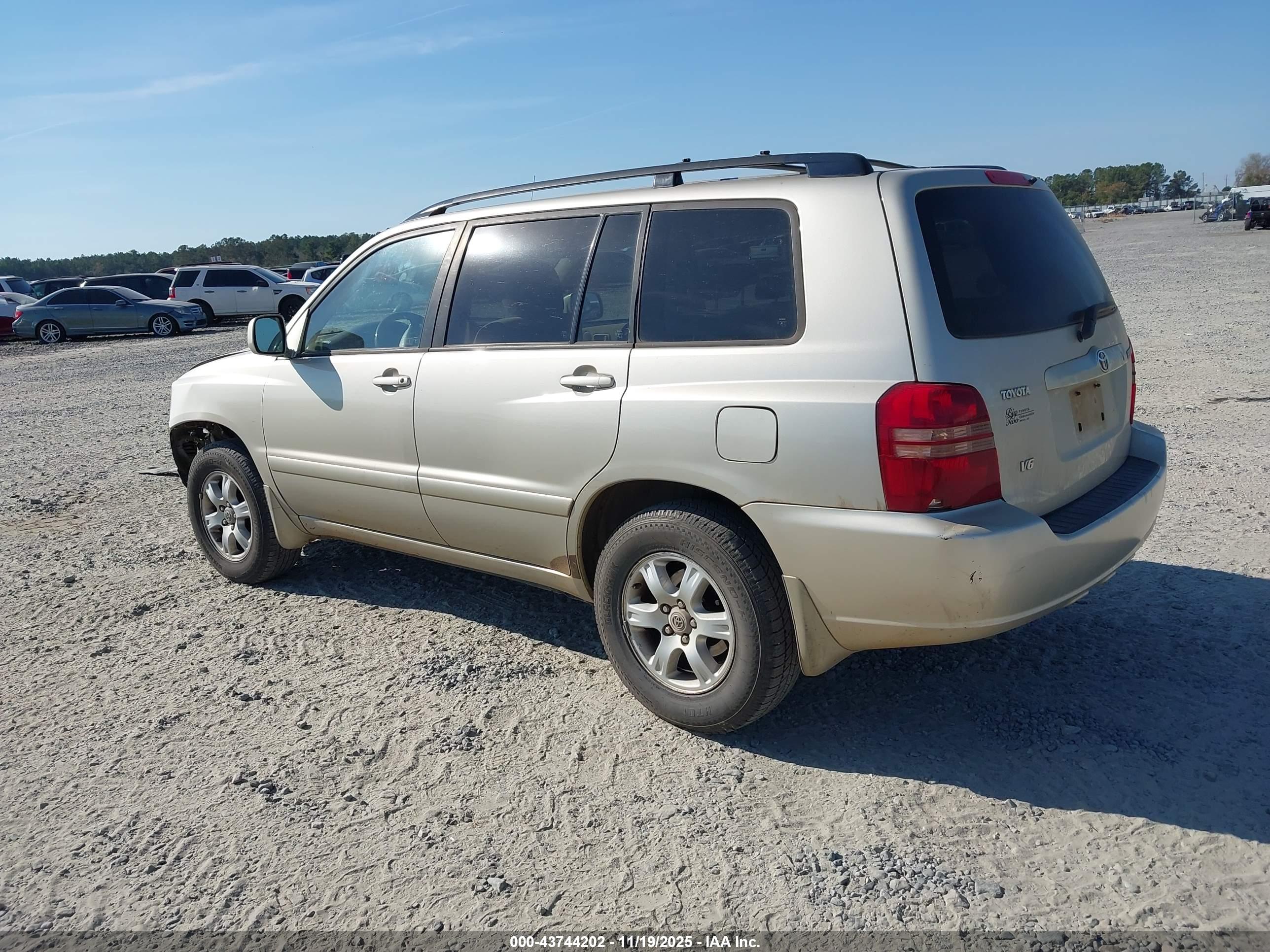TOYOTA HIGHLANDER image 3