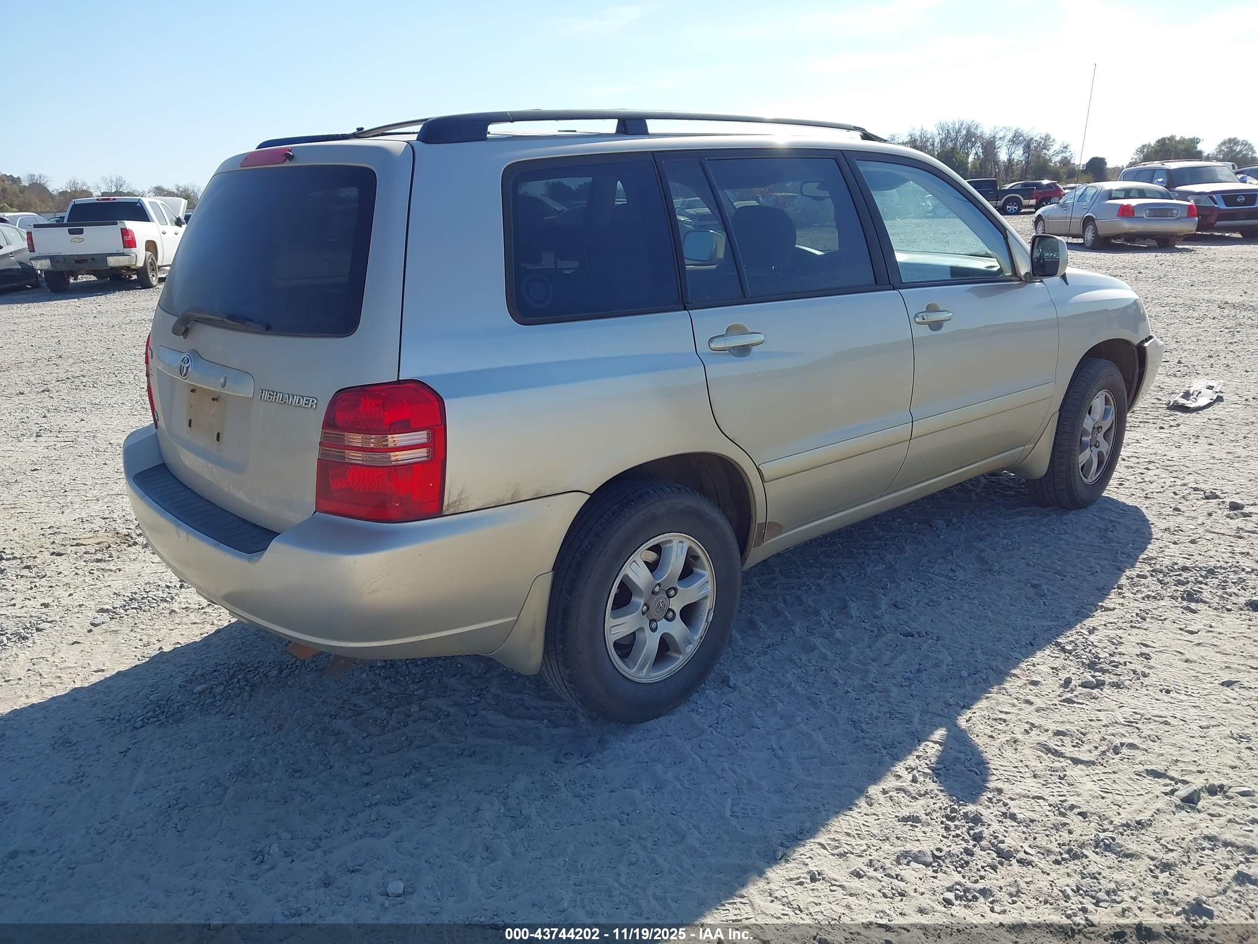 TOYOTA HIGHLANDER image 4