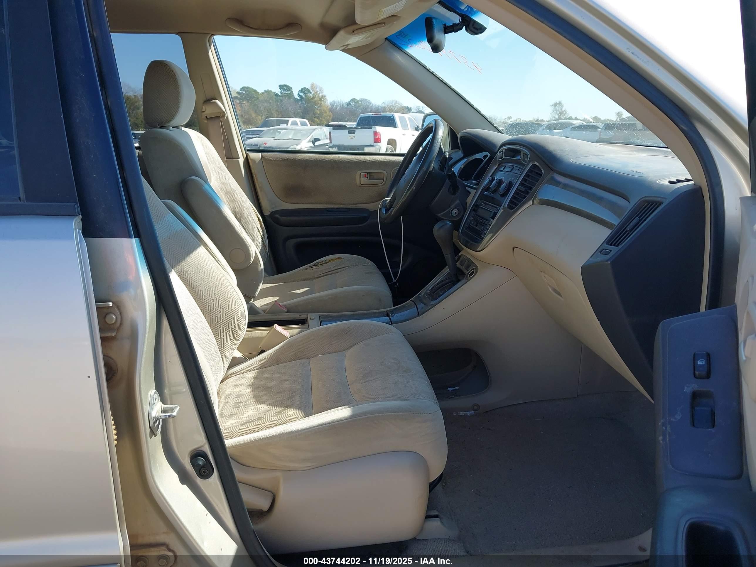 TOYOTA HIGHLANDER image 5