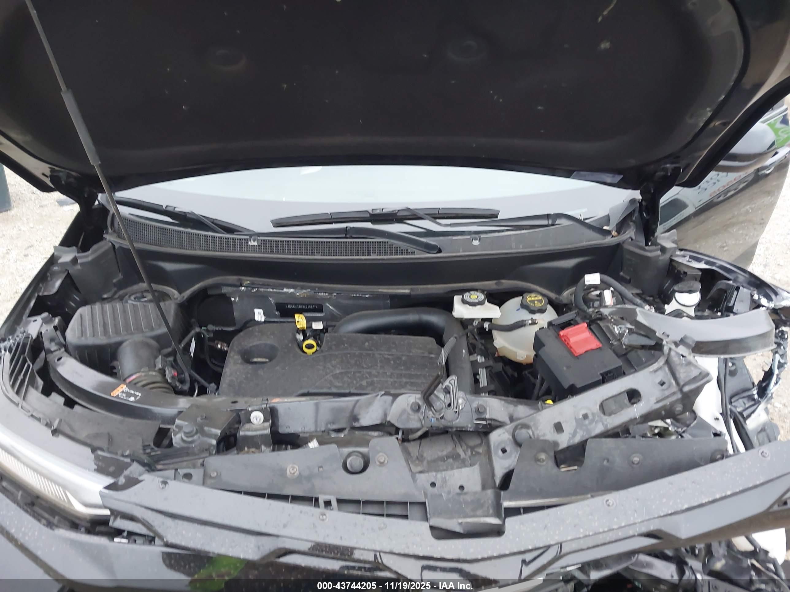 CHEVROLET EQUINOX image 10