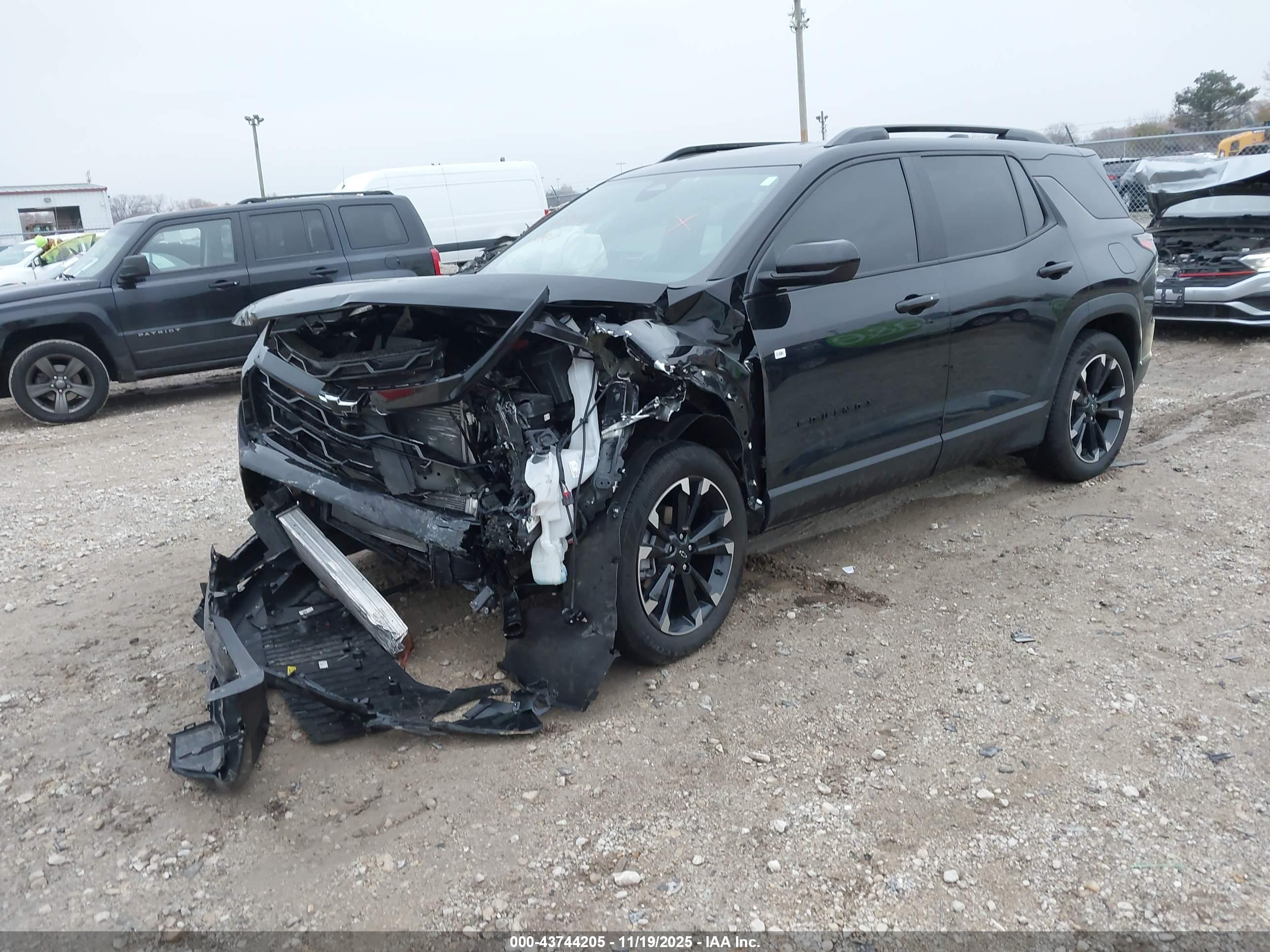CHEVROLET EQUINOX image 2