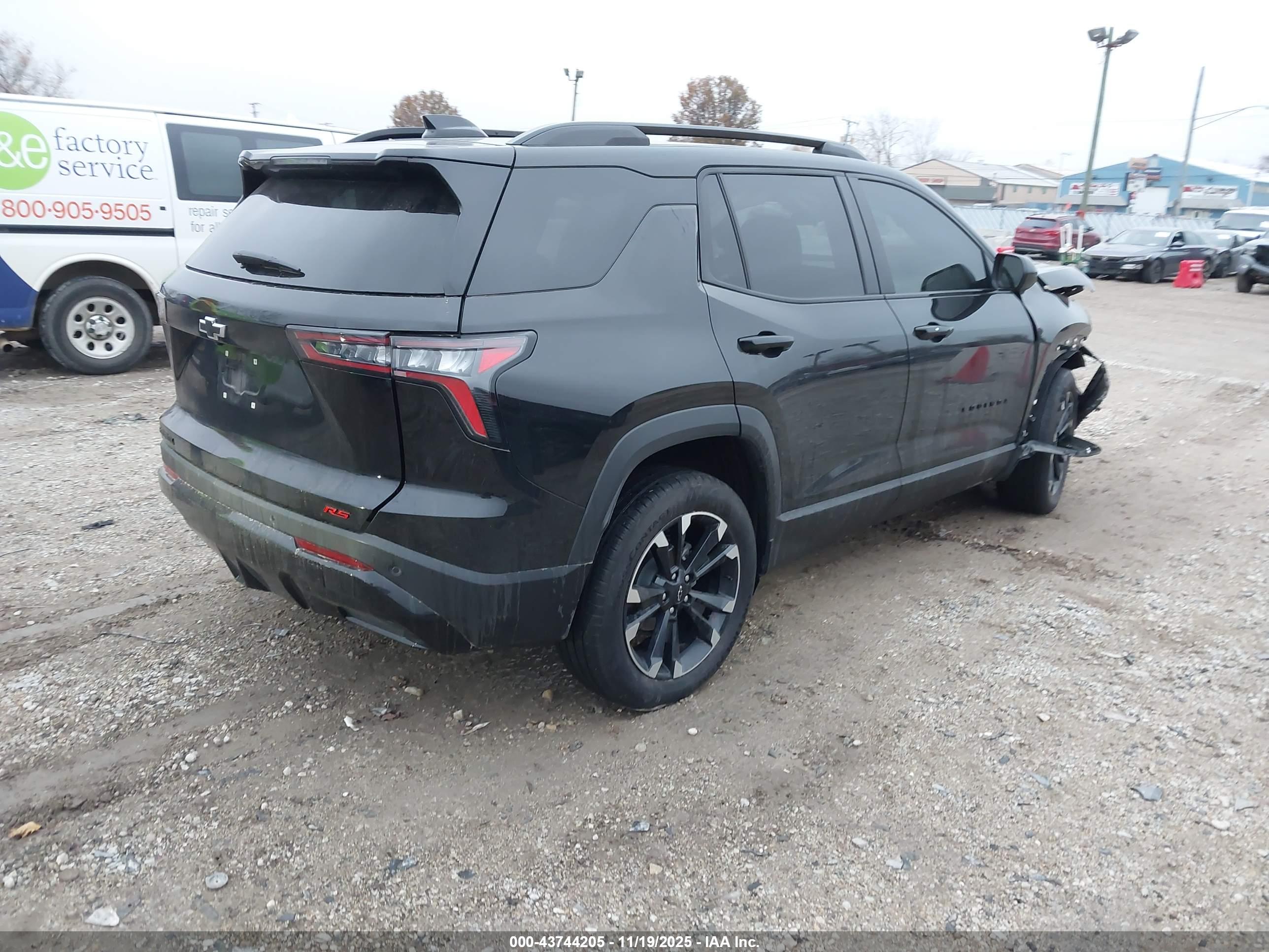 CHEVROLET EQUINOX image 4