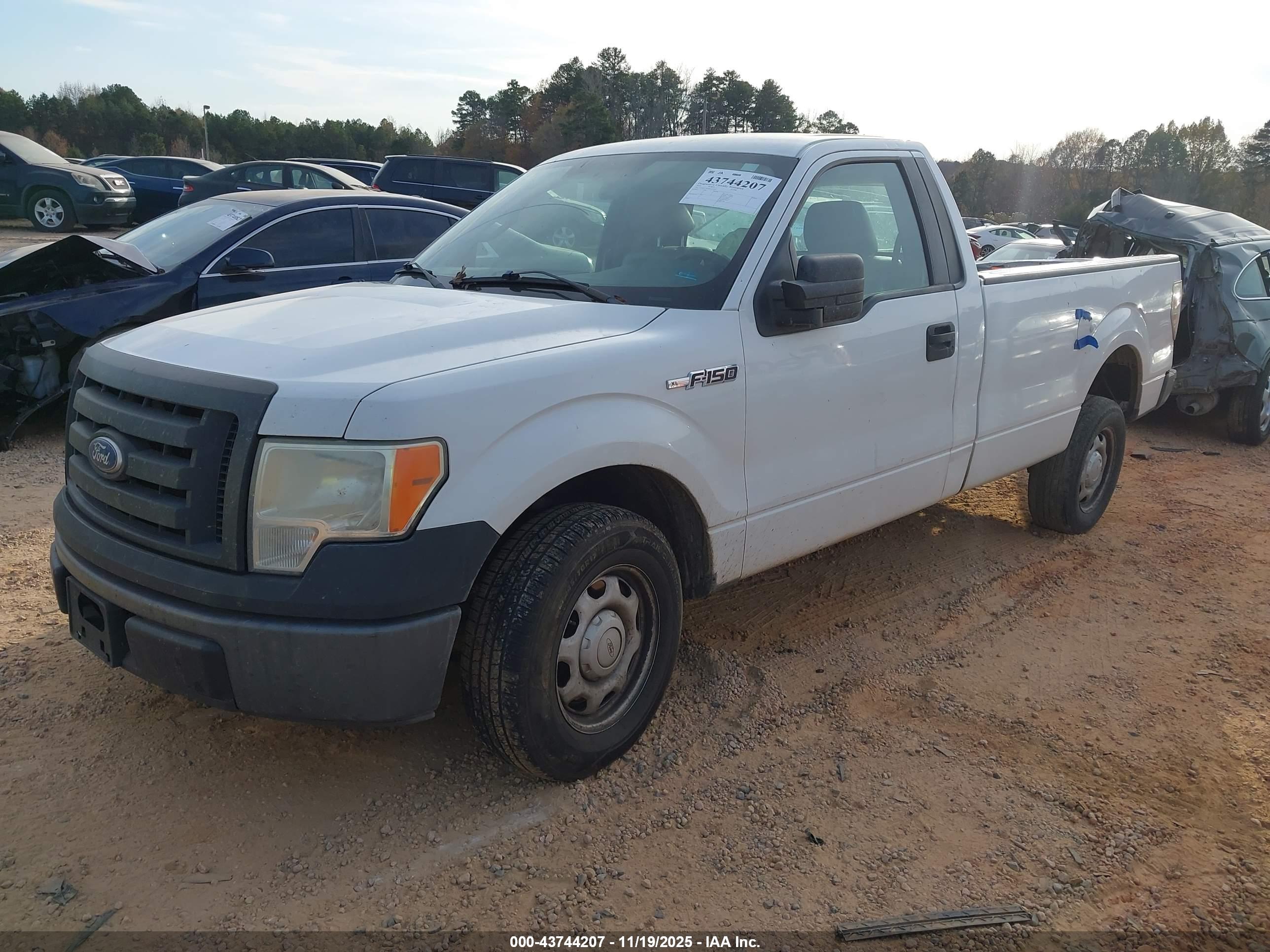 FORD F-150 image 2