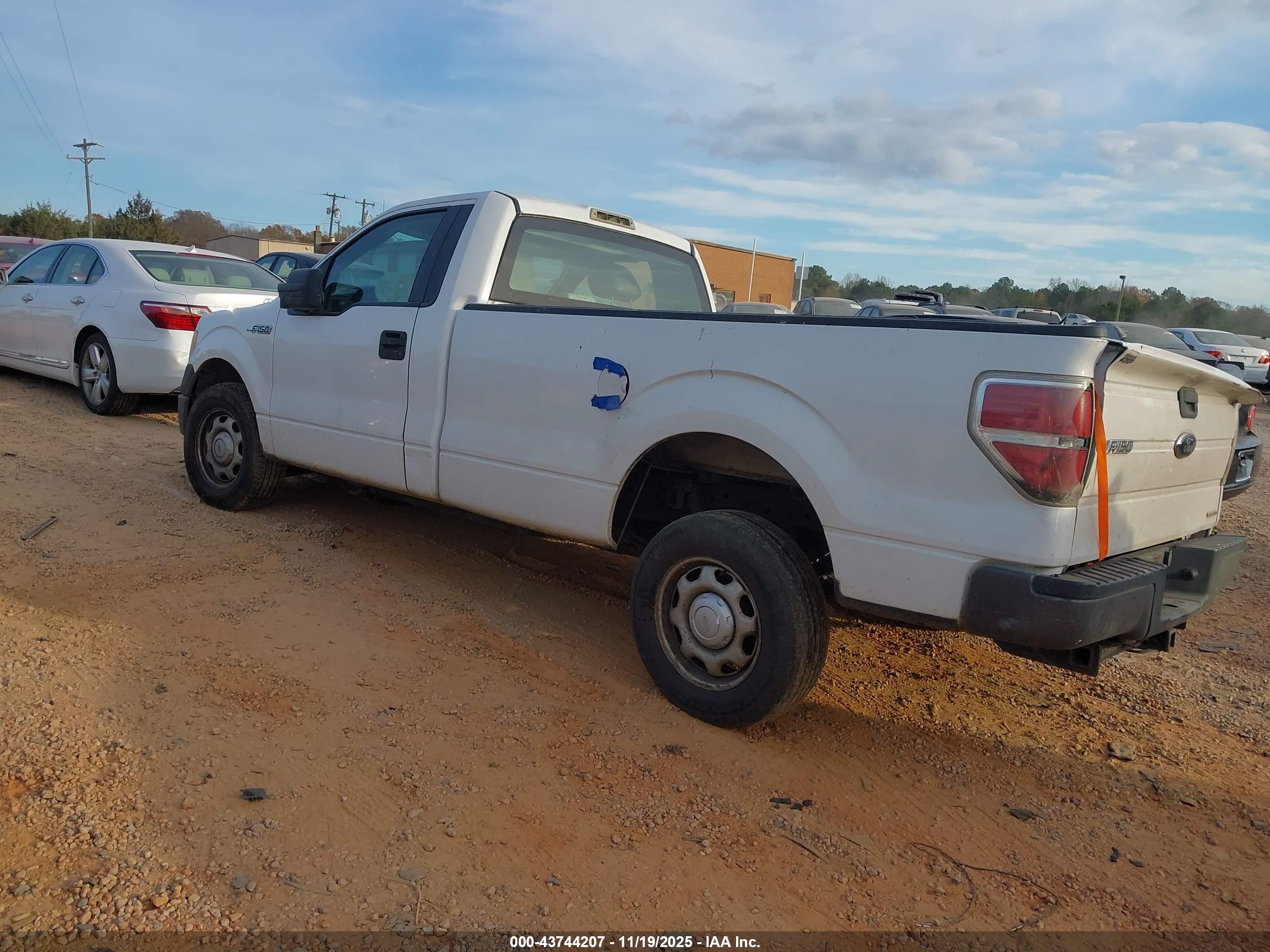 FORD F-150 image 3