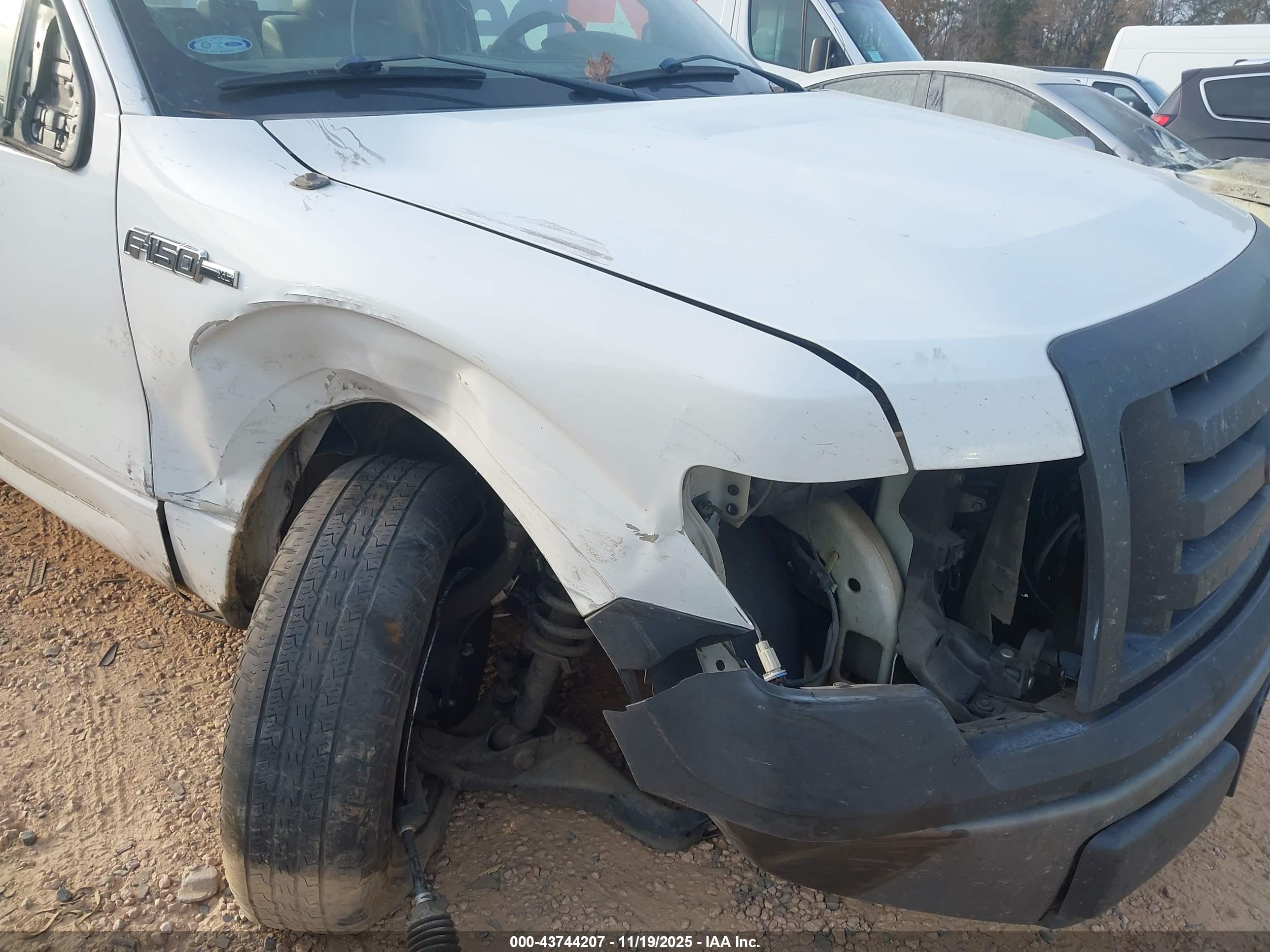 FORD F-150 image 6