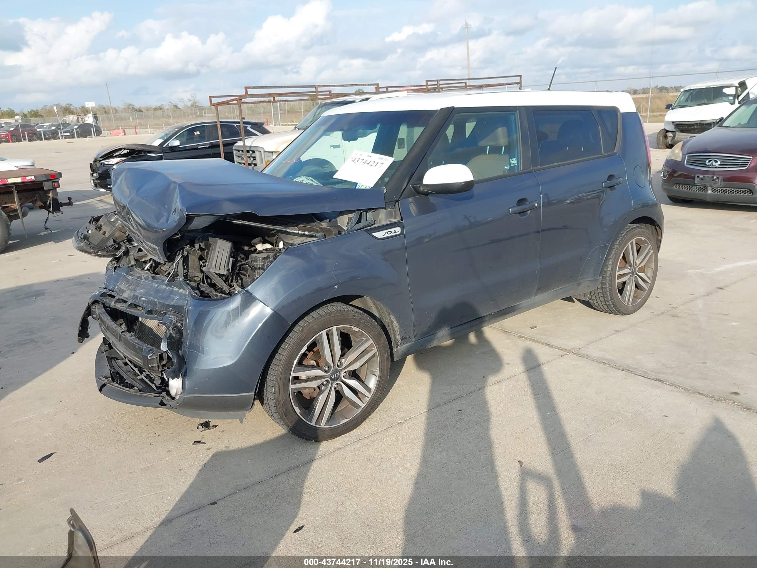 KIA SOUL image 2