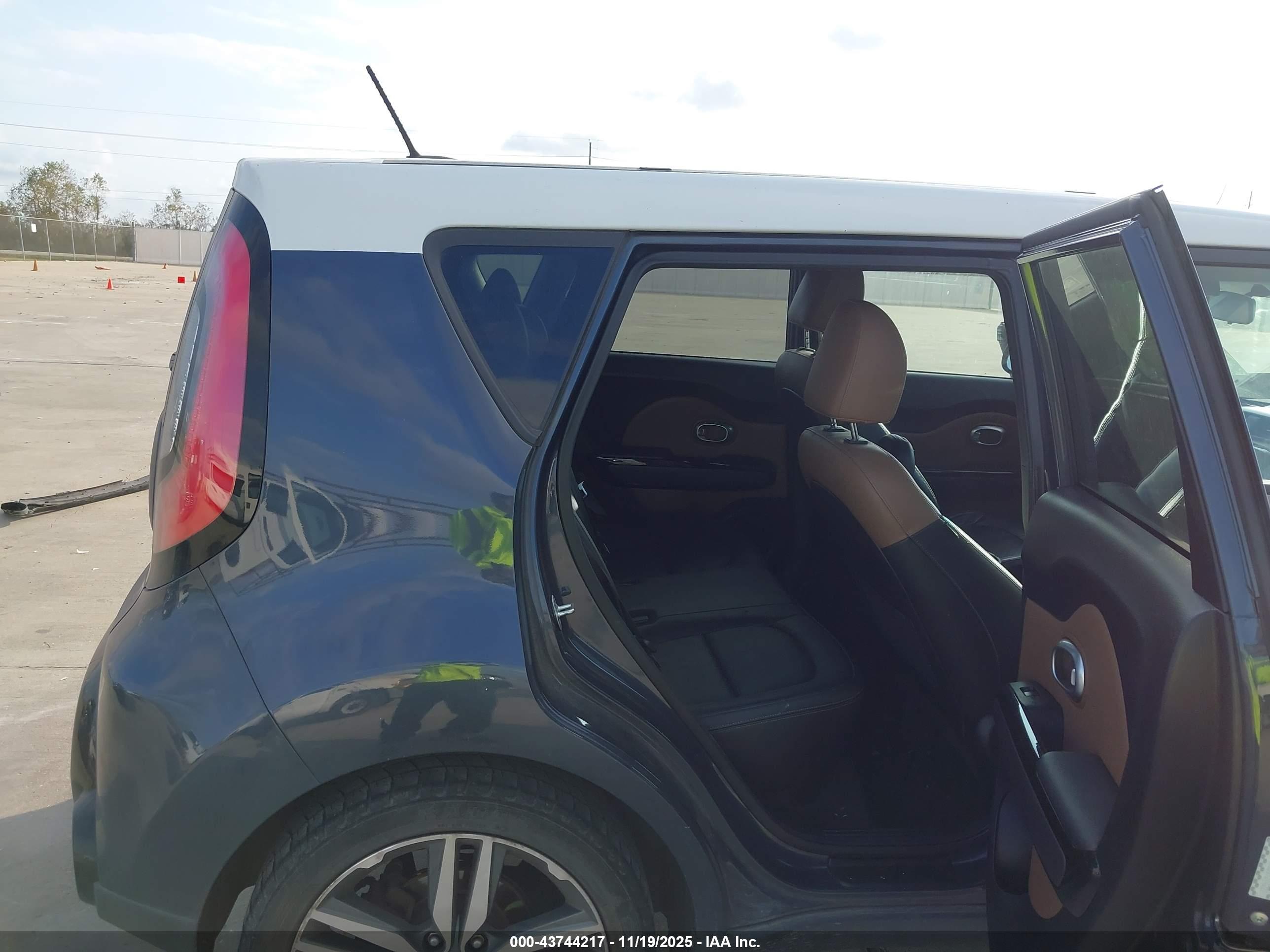KIA SOUL image 8