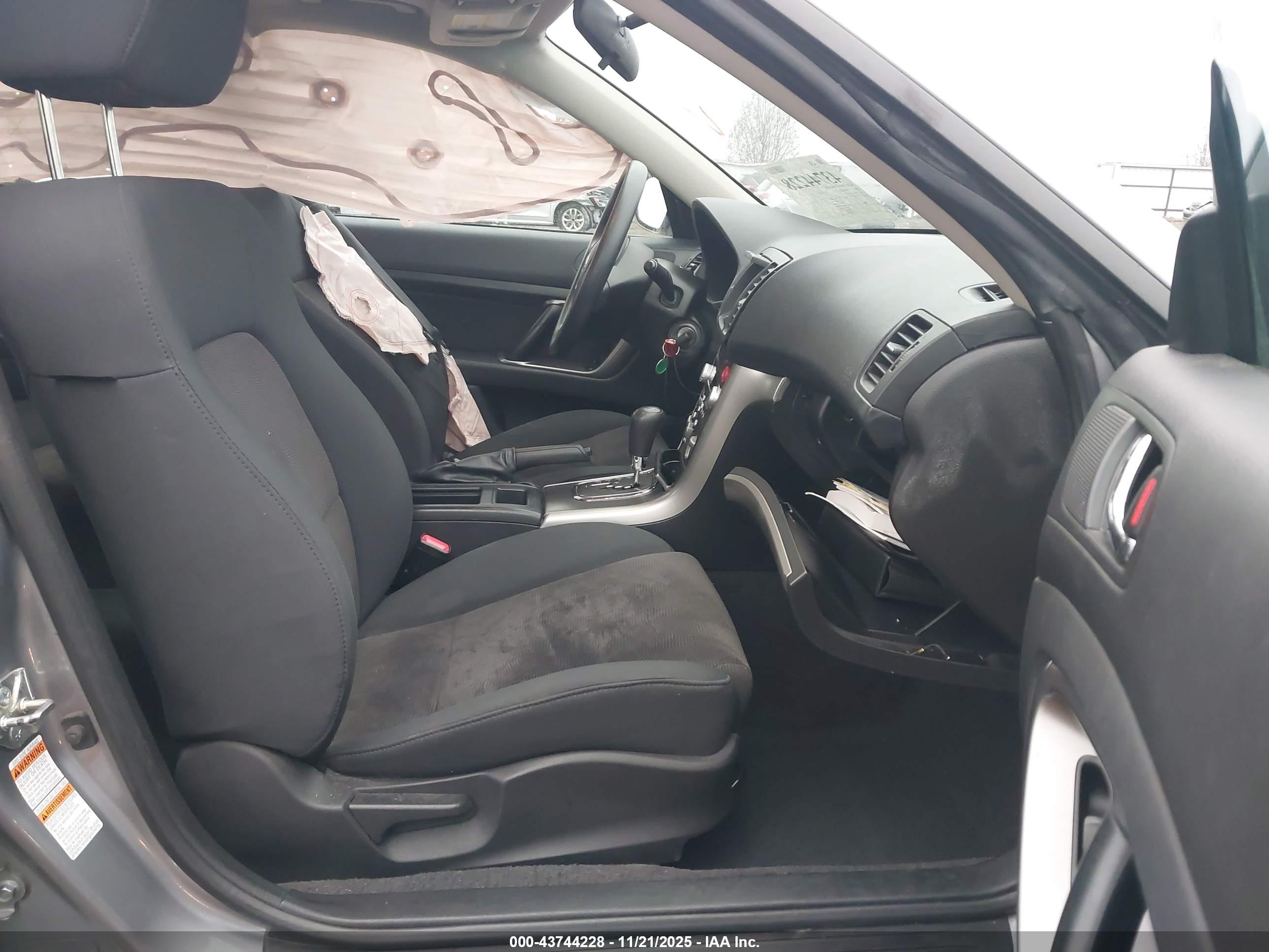 SUBARU LEGACY image 5
