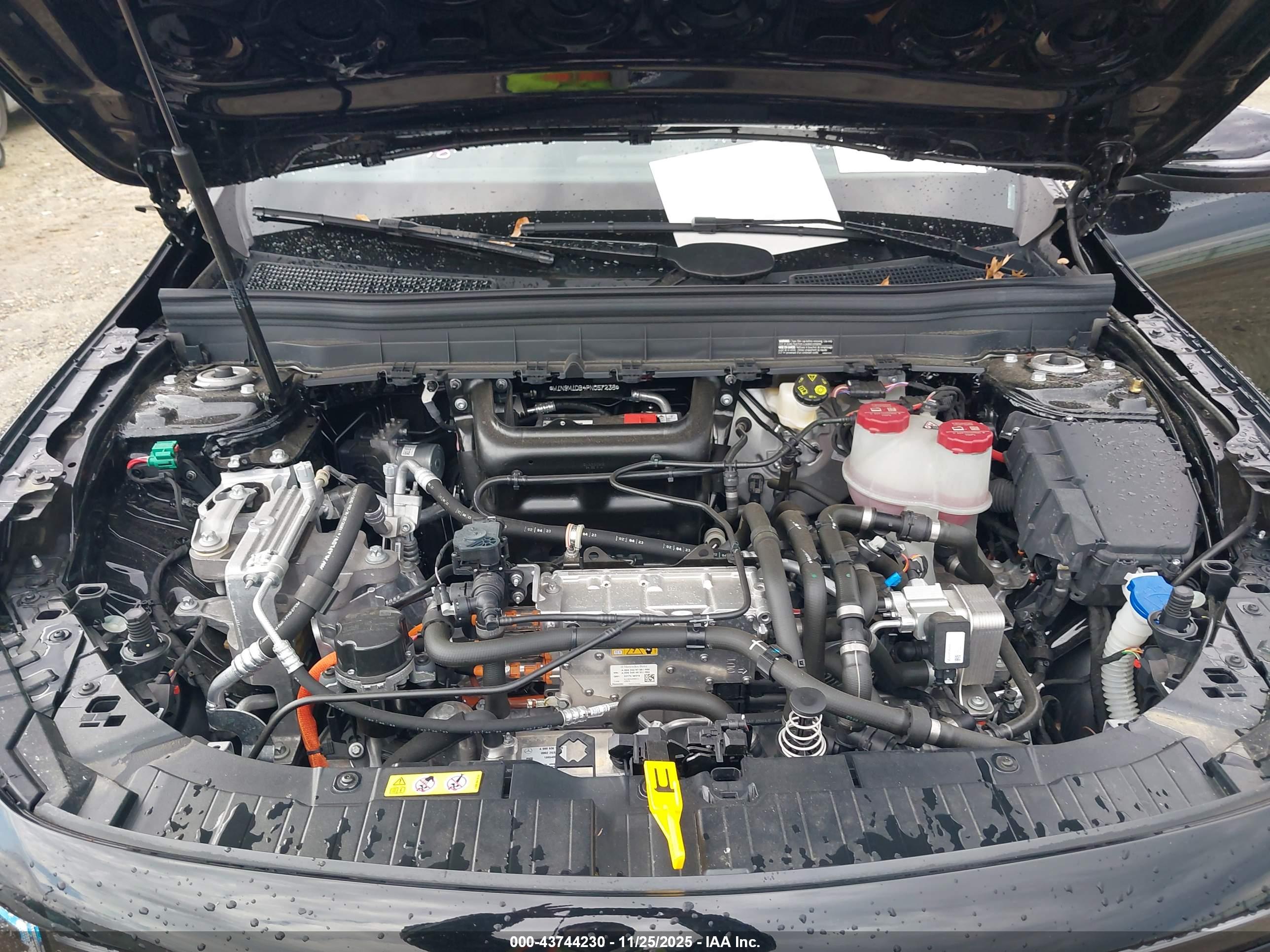 MERCEDES-BENZ EQB image 10