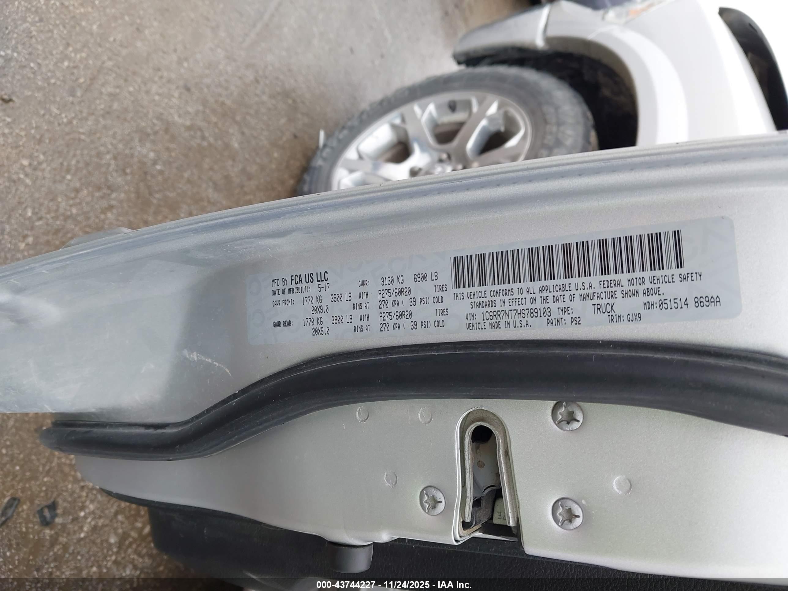 RAM 1500 image 9