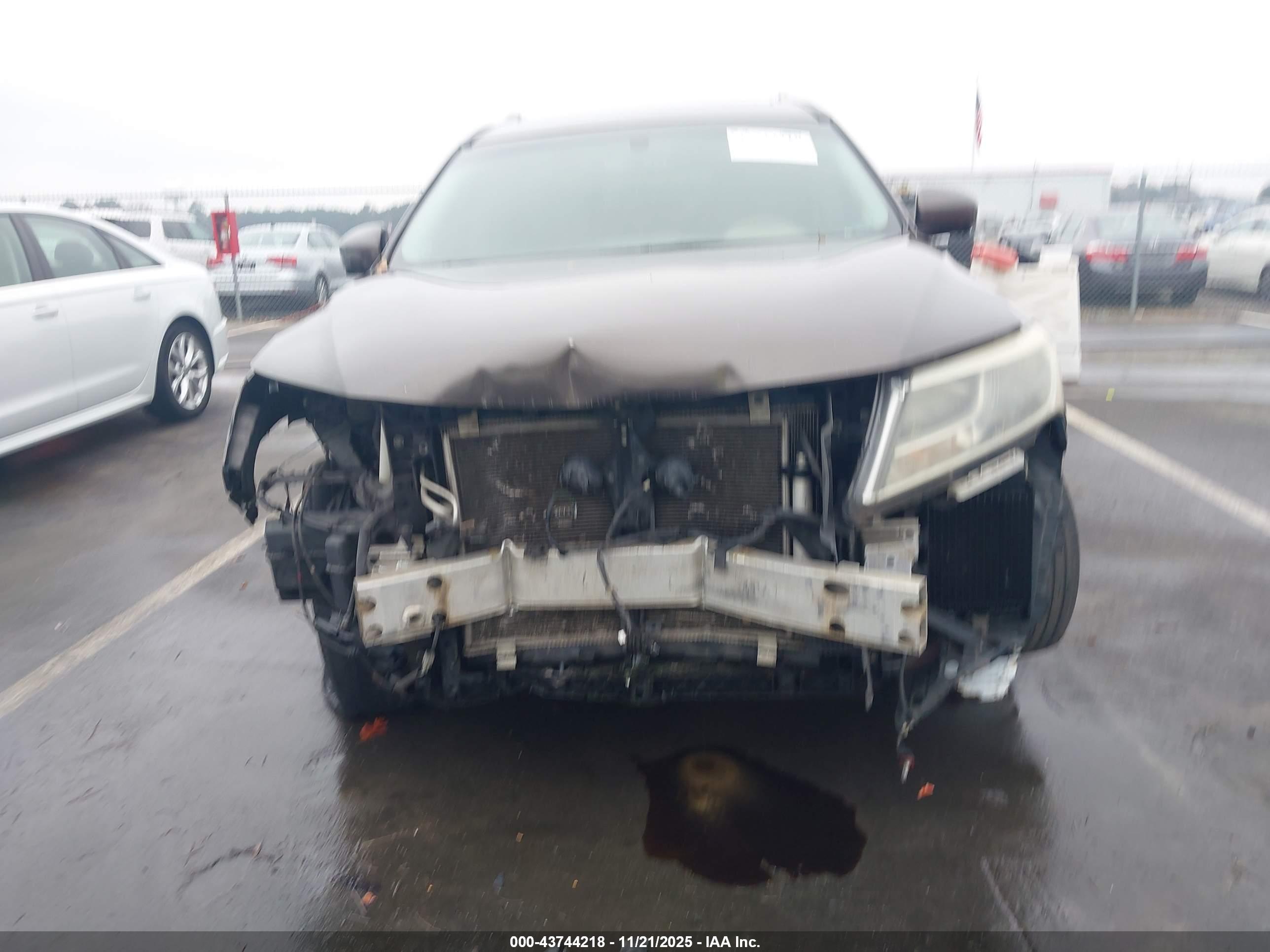 NISSAN PATHFINDER image 6
