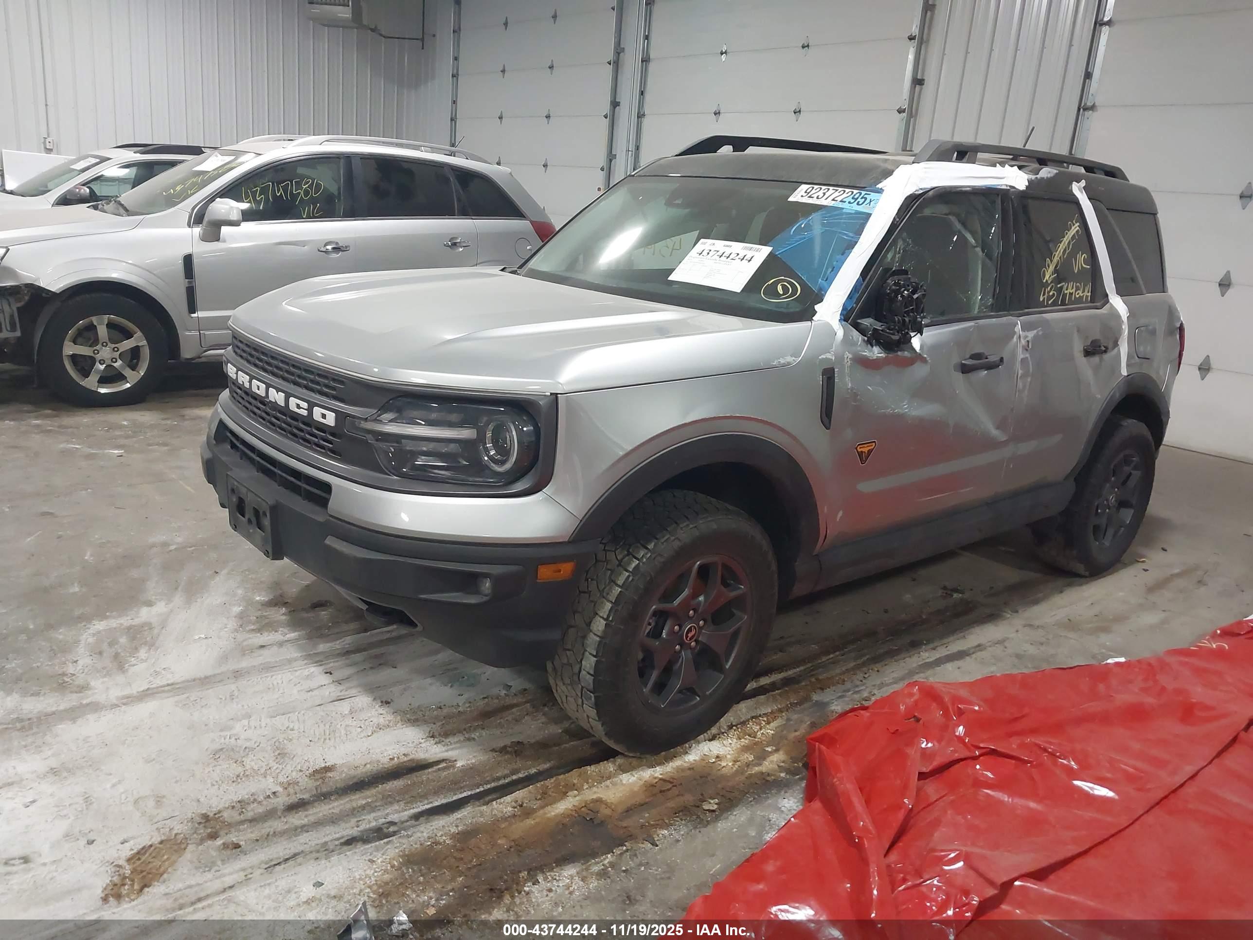 FORD BRONCO image 2
