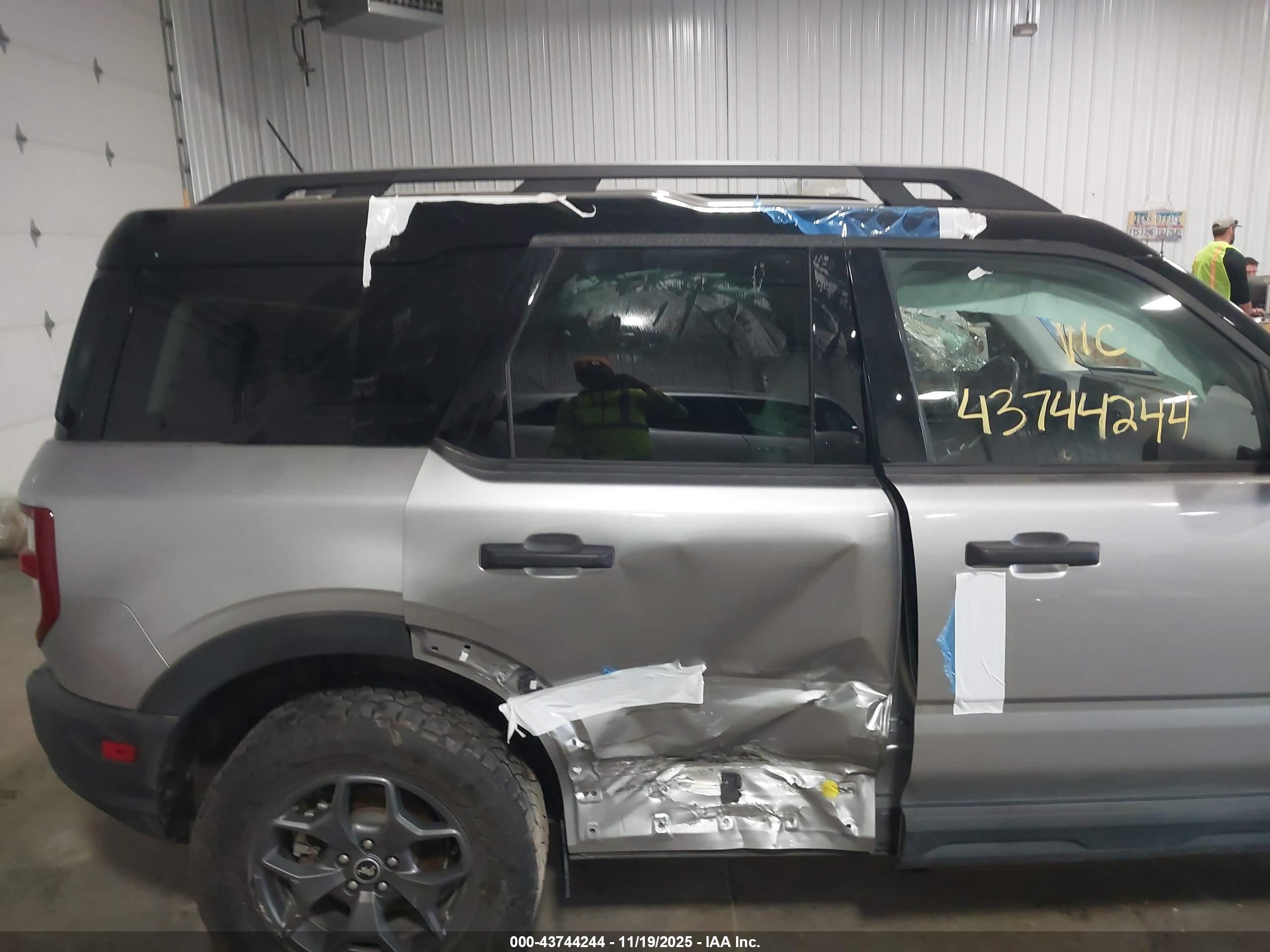 FORD BRONCO image 6