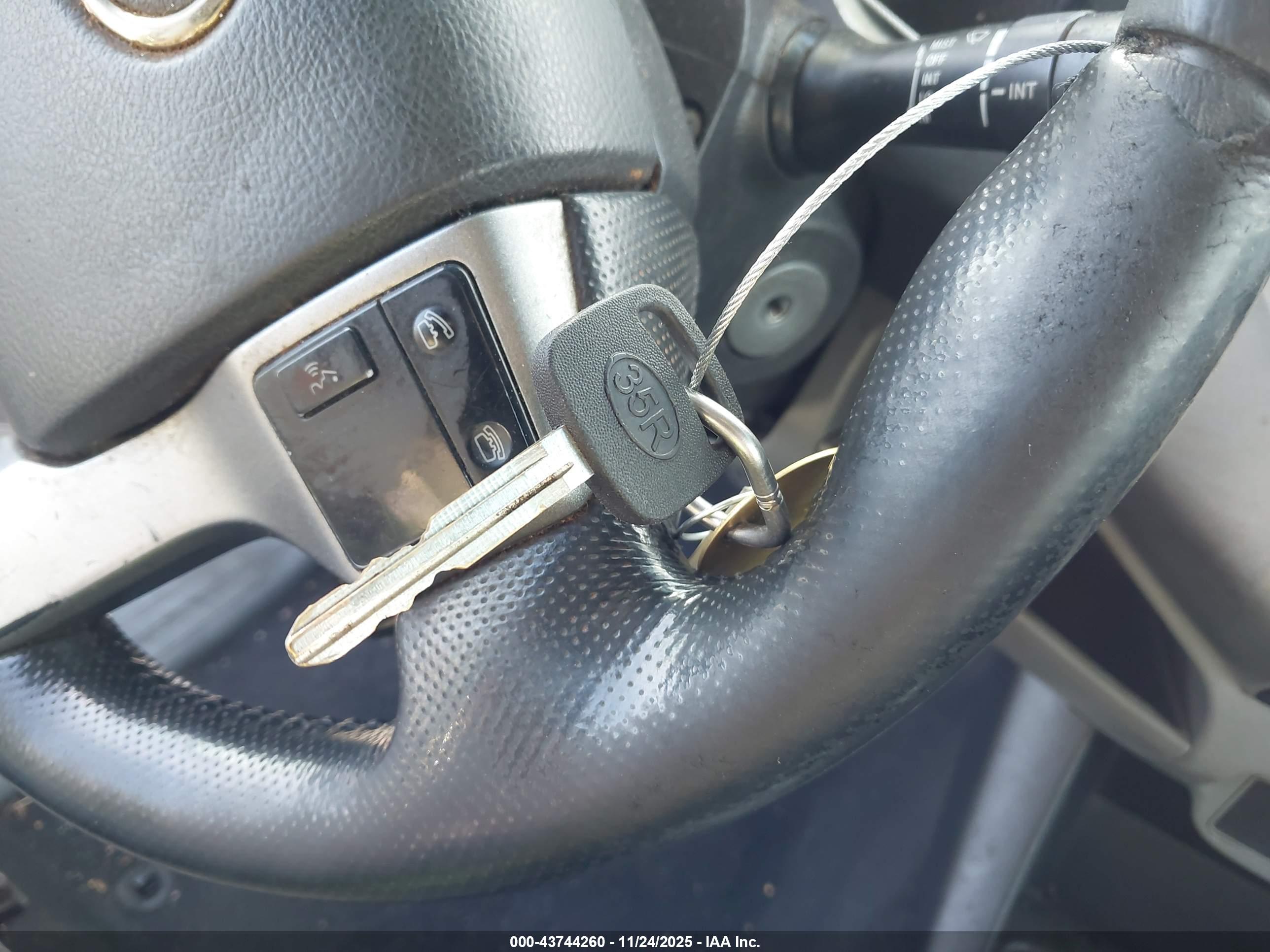 TOYOTA TACOMA image 11