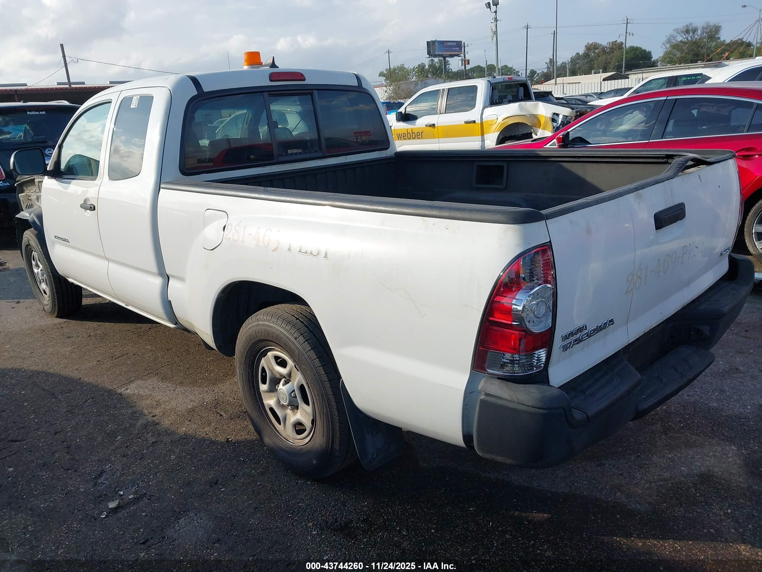TOYOTA TACOMA image 3