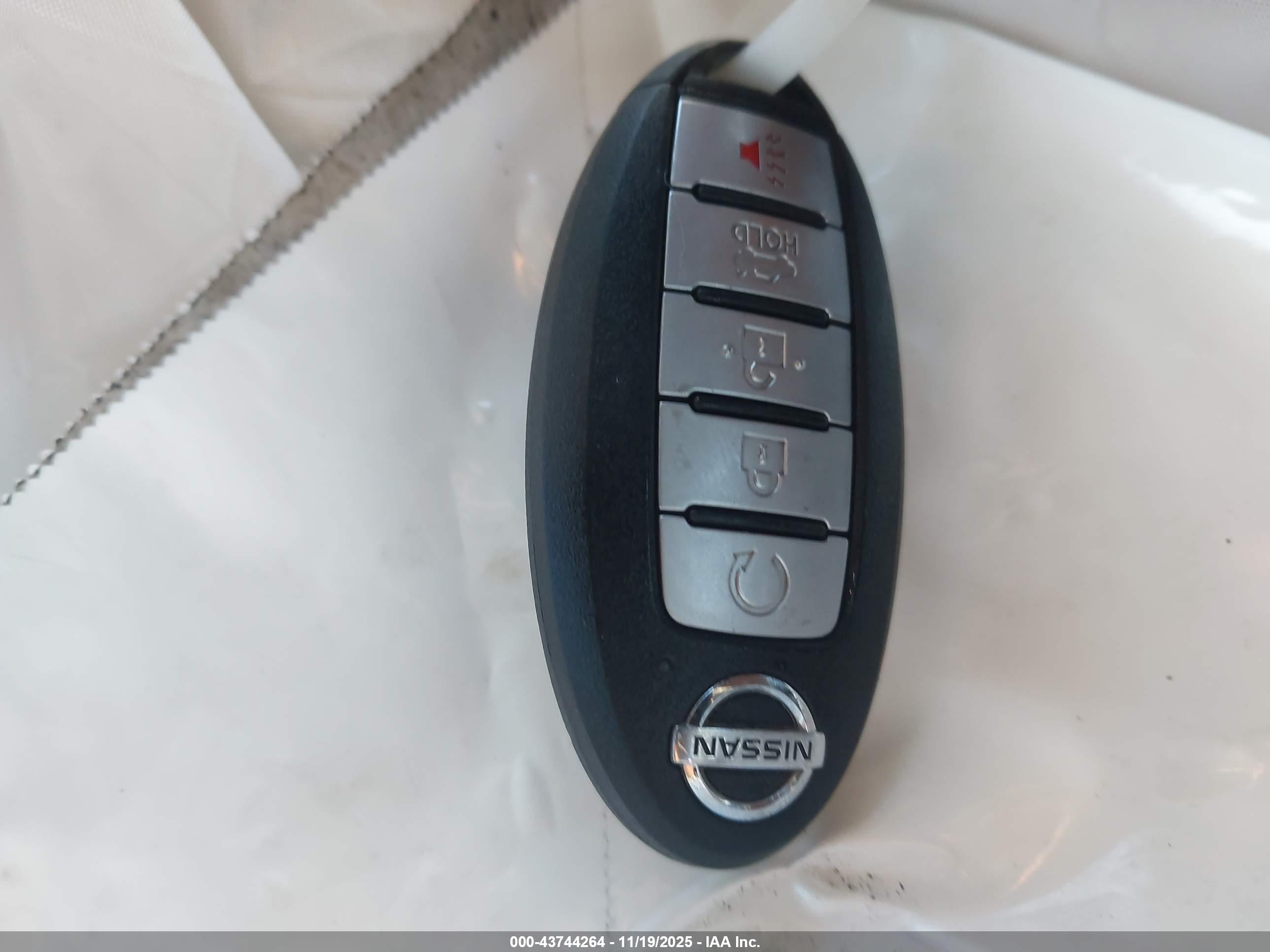 NISSAN ALTIMA image 11