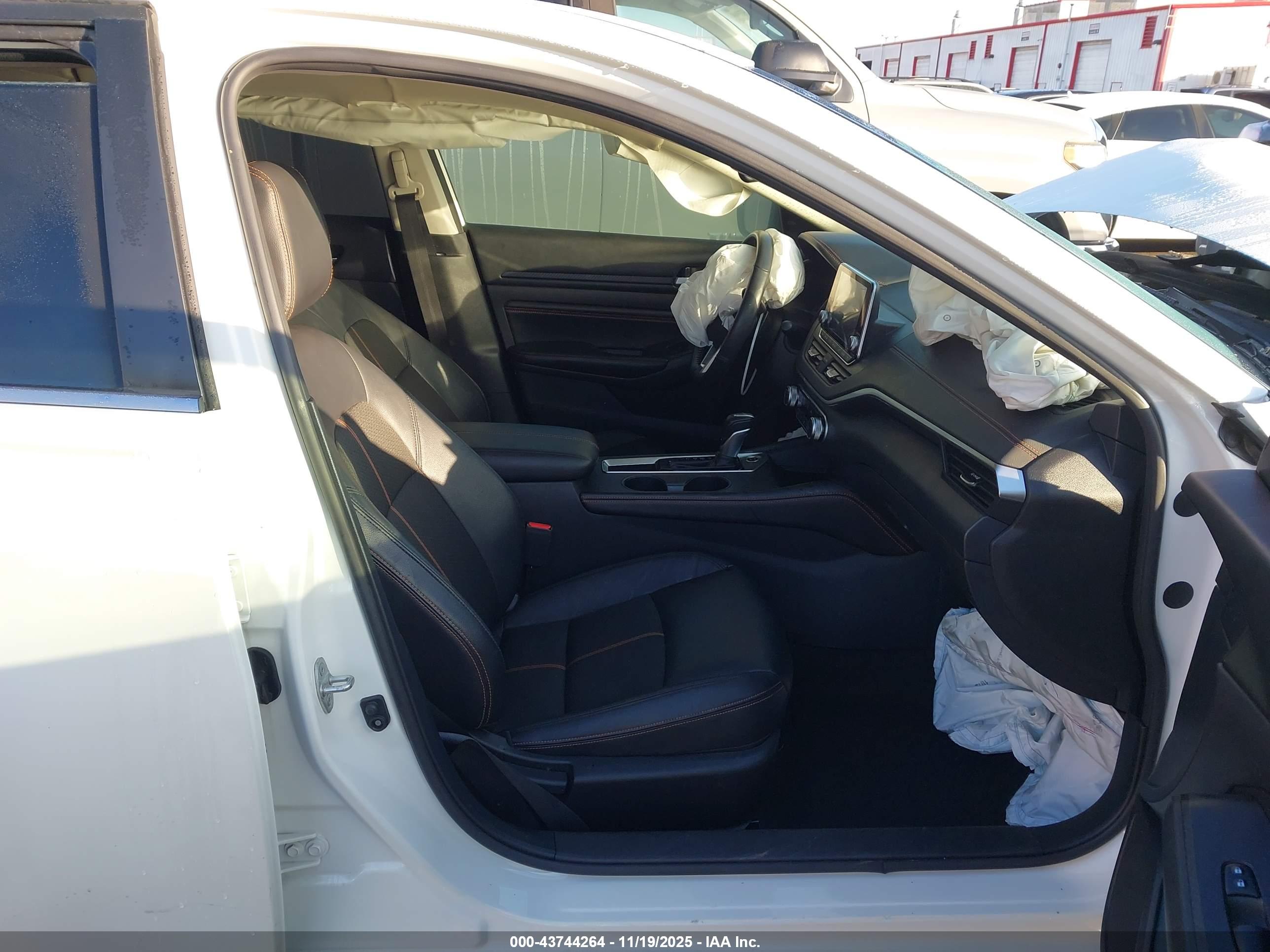 NISSAN ALTIMA image 5