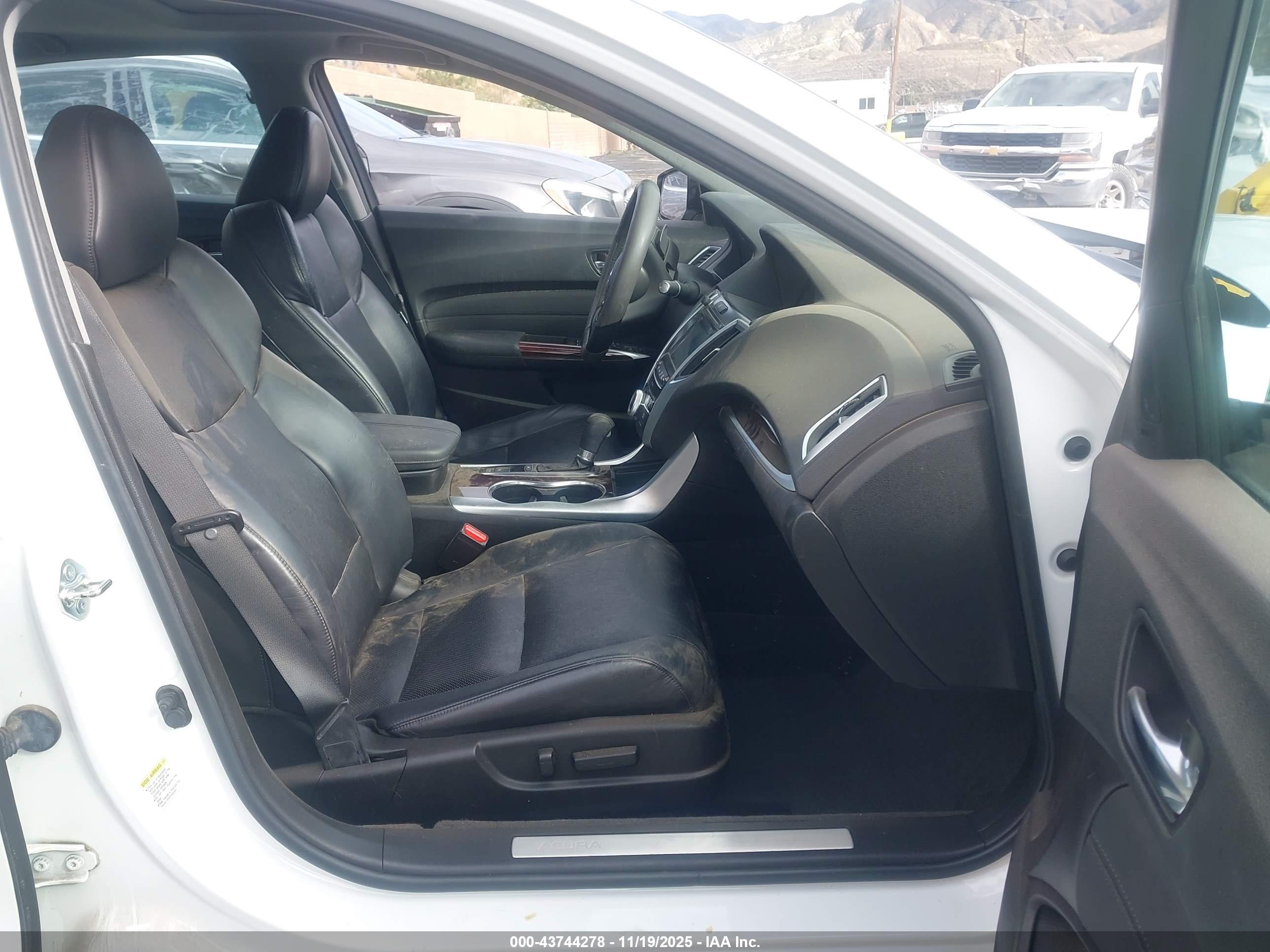 ACURA TLX image 5