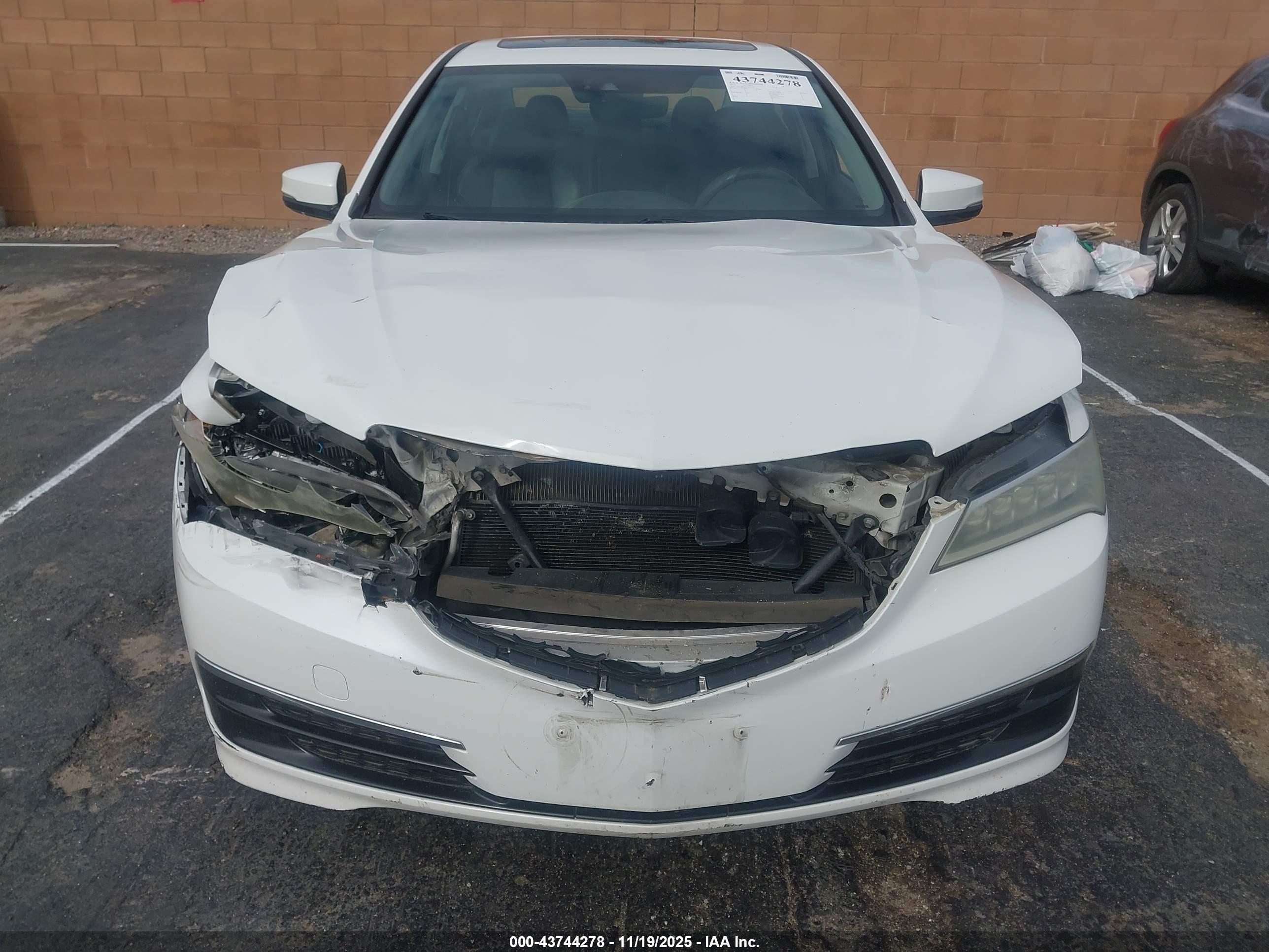 ACURA TLX image 6