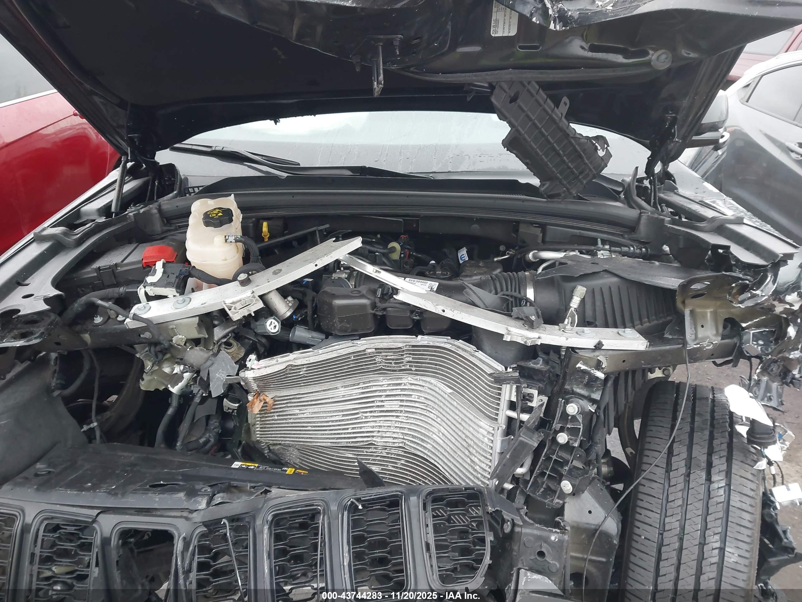 JEEP GRAND image 10
