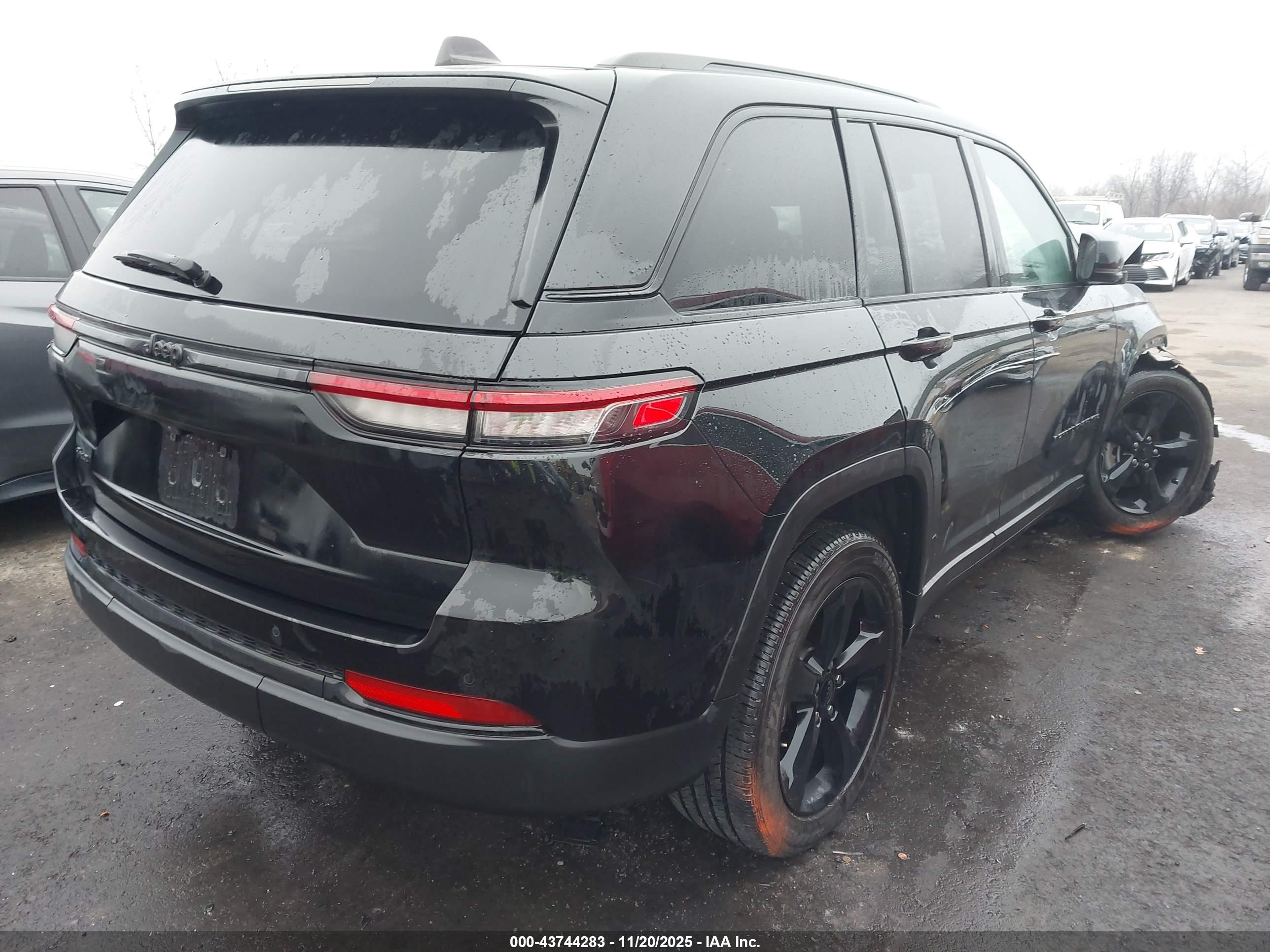 JEEP GRAND image 4
