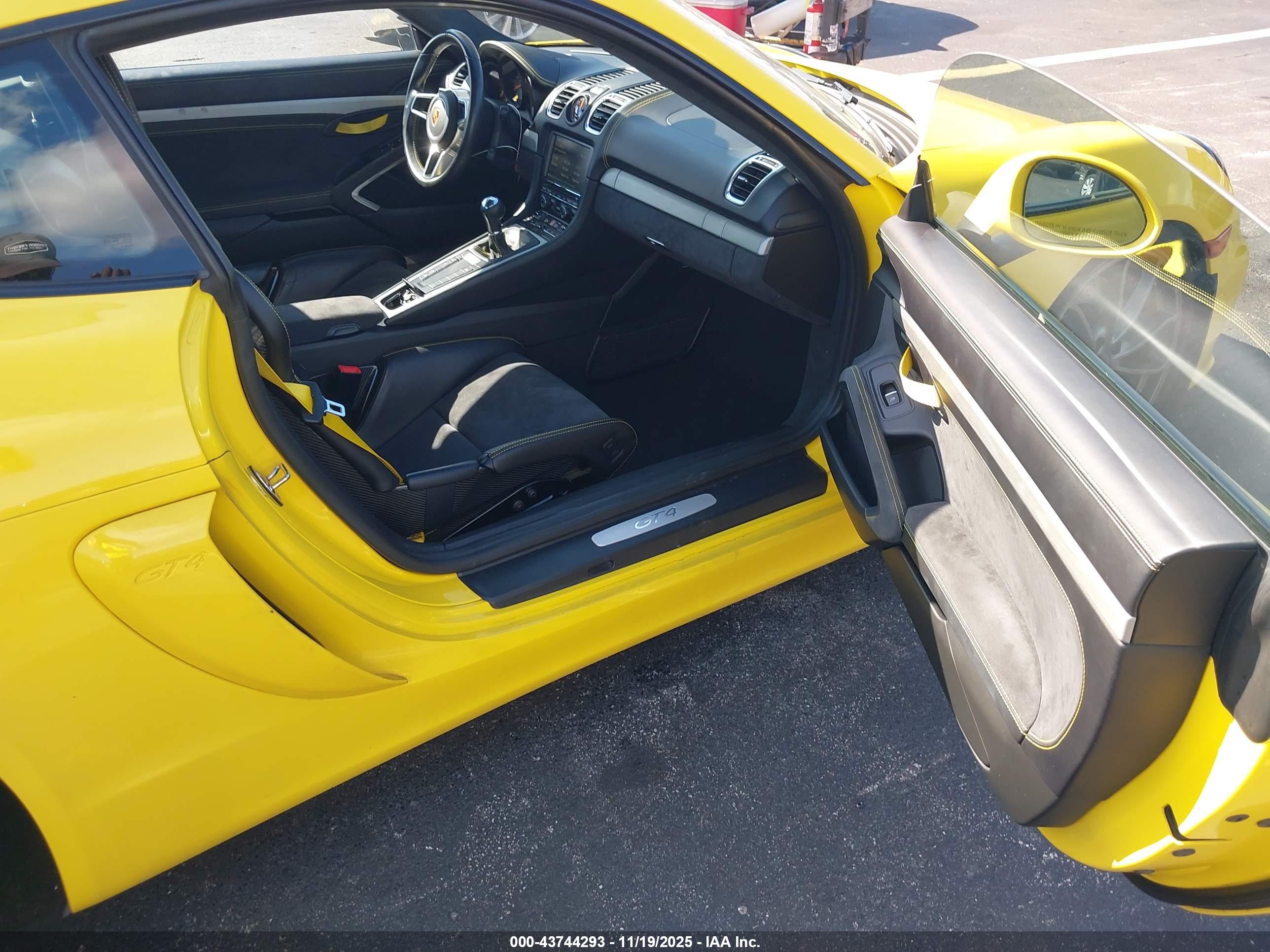 PORSCHE CAYMAN image 5